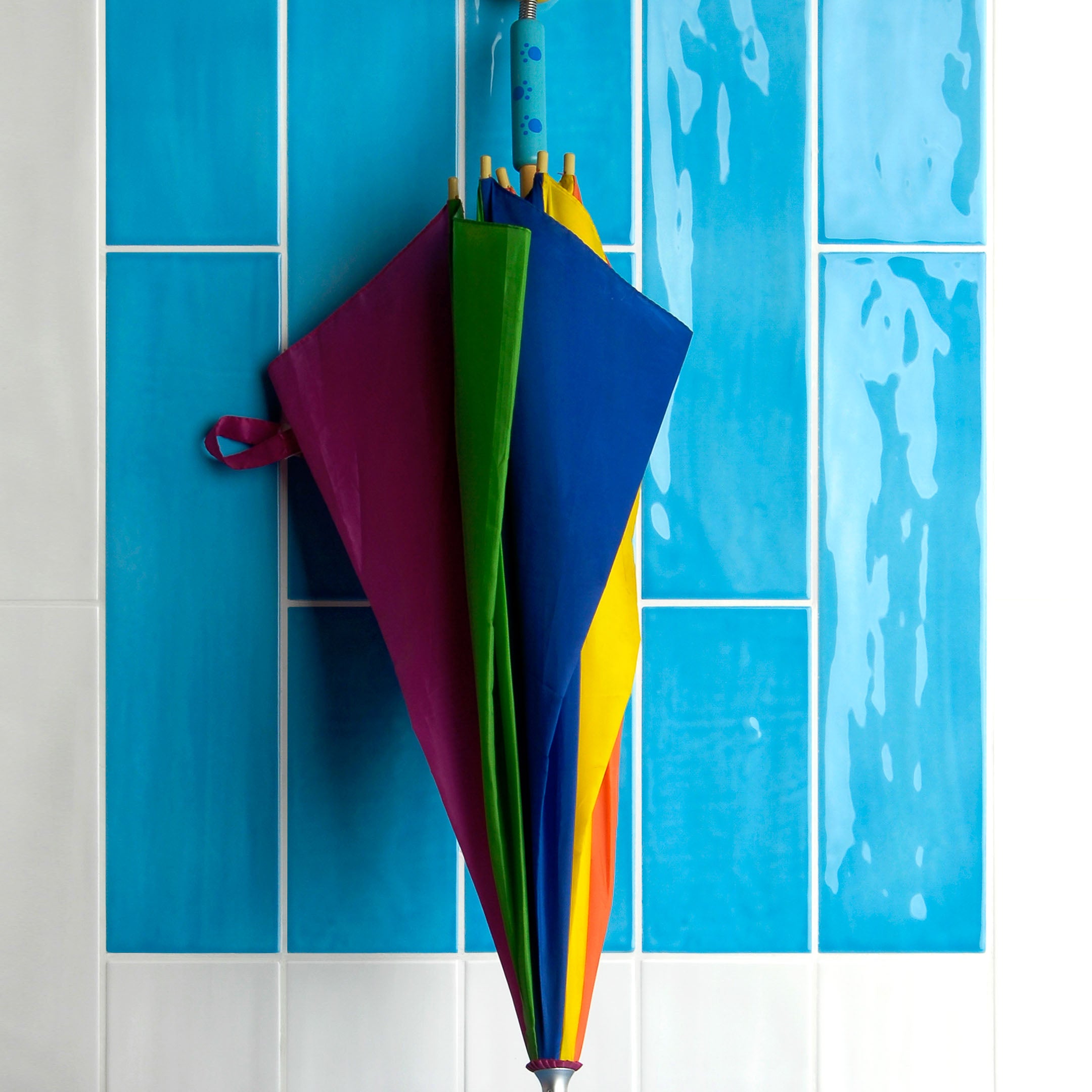 Joyful Subway Wall Tile - Premium Orange County Flooring for Kitchen Backsplash & Bathroom Renovation