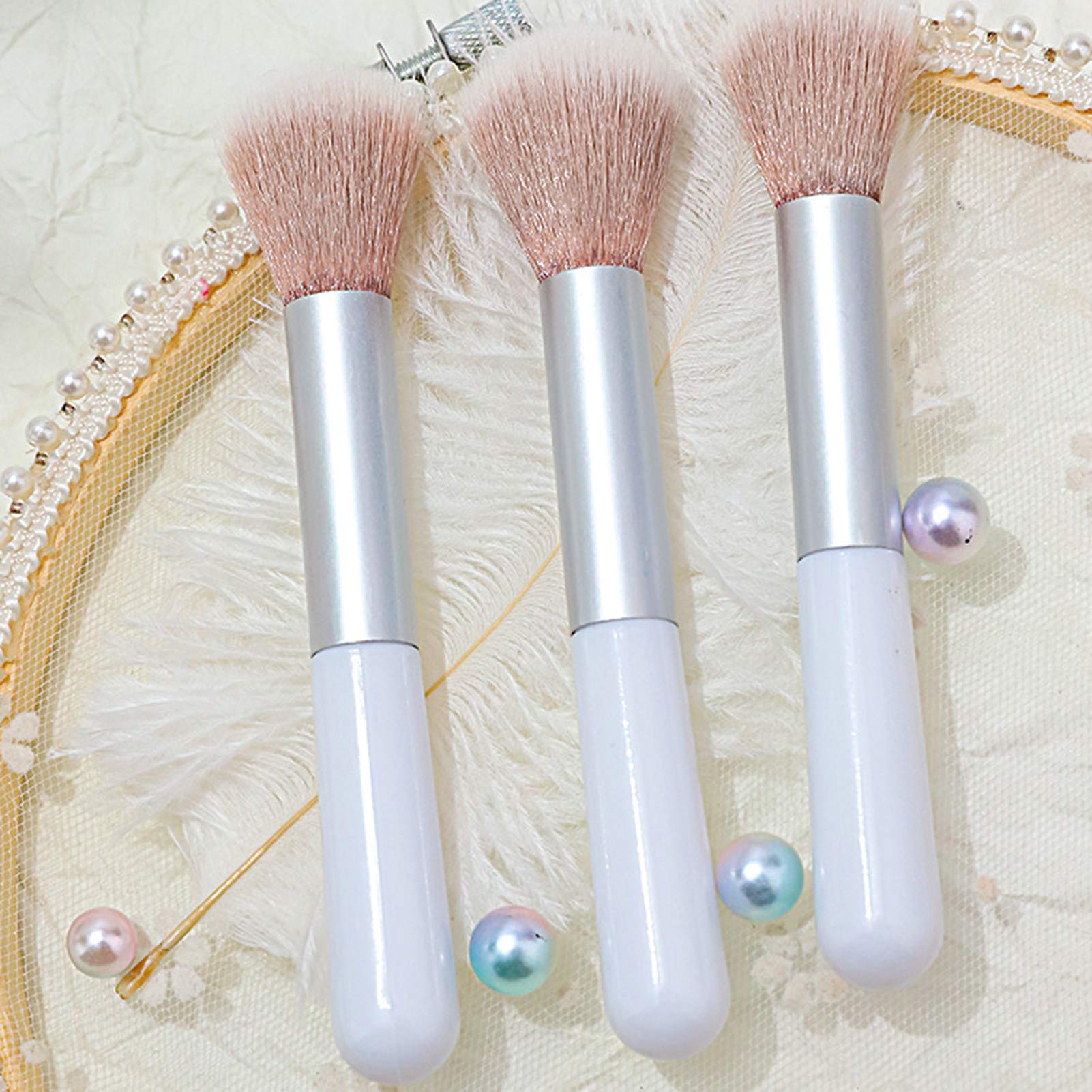 Linhengyu Blush Brush - Premium Makeup Brush with Thick Aluminum Handle for Long-lasting Use | Soft Bristles for Flawless Blush Application | Perfect for Women & Girls for Daily Makeup, Parties & Special Occasions
