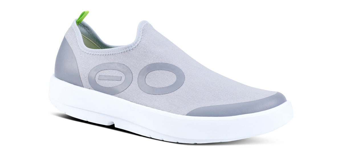Men's OOmg eeZee Low Top Sneakers - White & Gray | Lightweight Comfortable Walking Shoes for Men | Perfect for Casual Wear, Gym & Travel