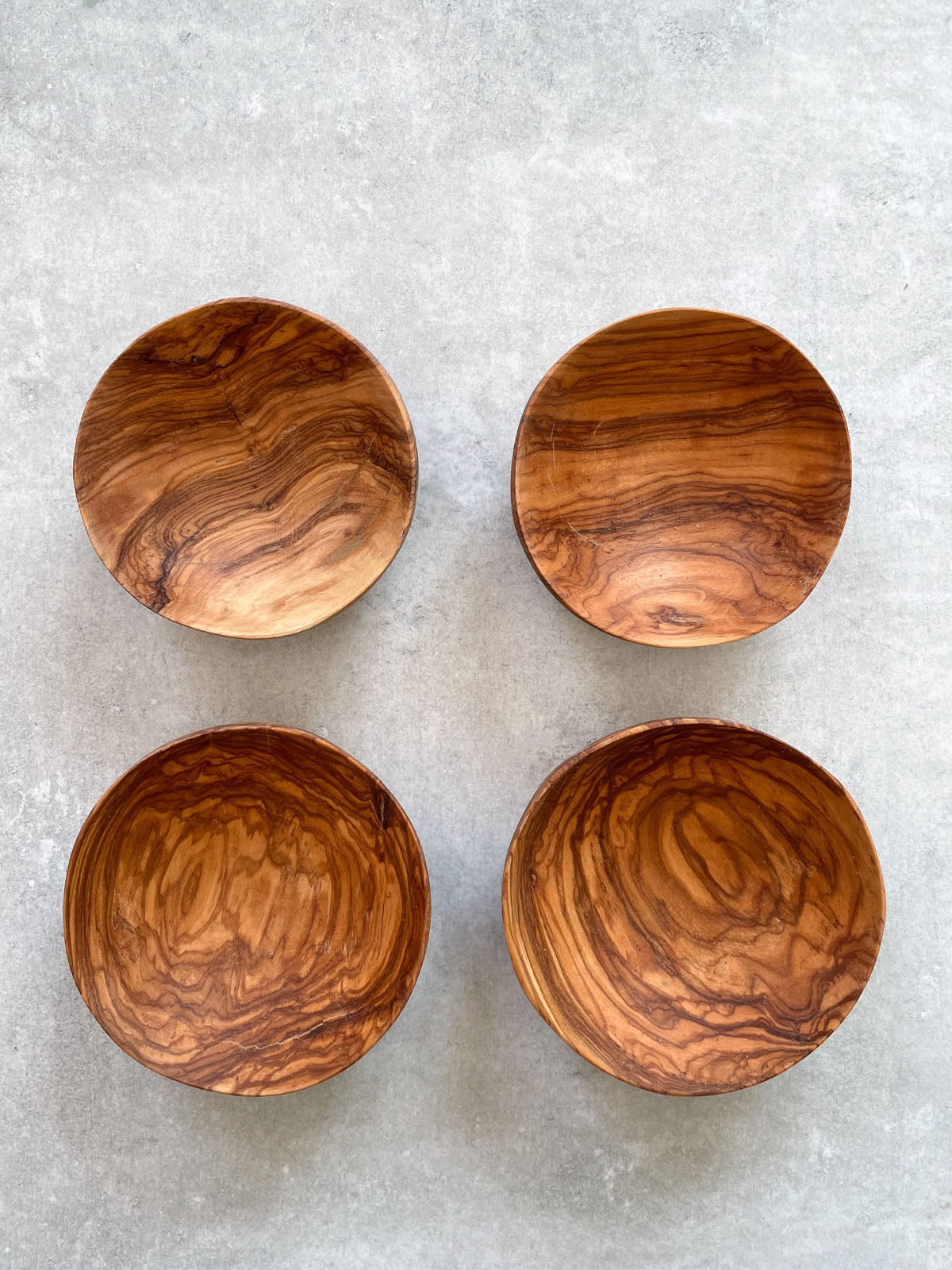 Handcrafted Olive Wood Bowl - Natural, Durable & Eco-Friendly Kitchenware for Serving, Salad, Fruit & Decor | Perfect for Home, Restaurants & Gifts
