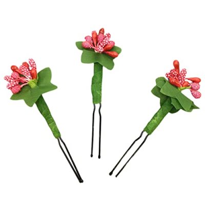 A Blooming Love Story: The Floral Hair Clips That Captured Hearts