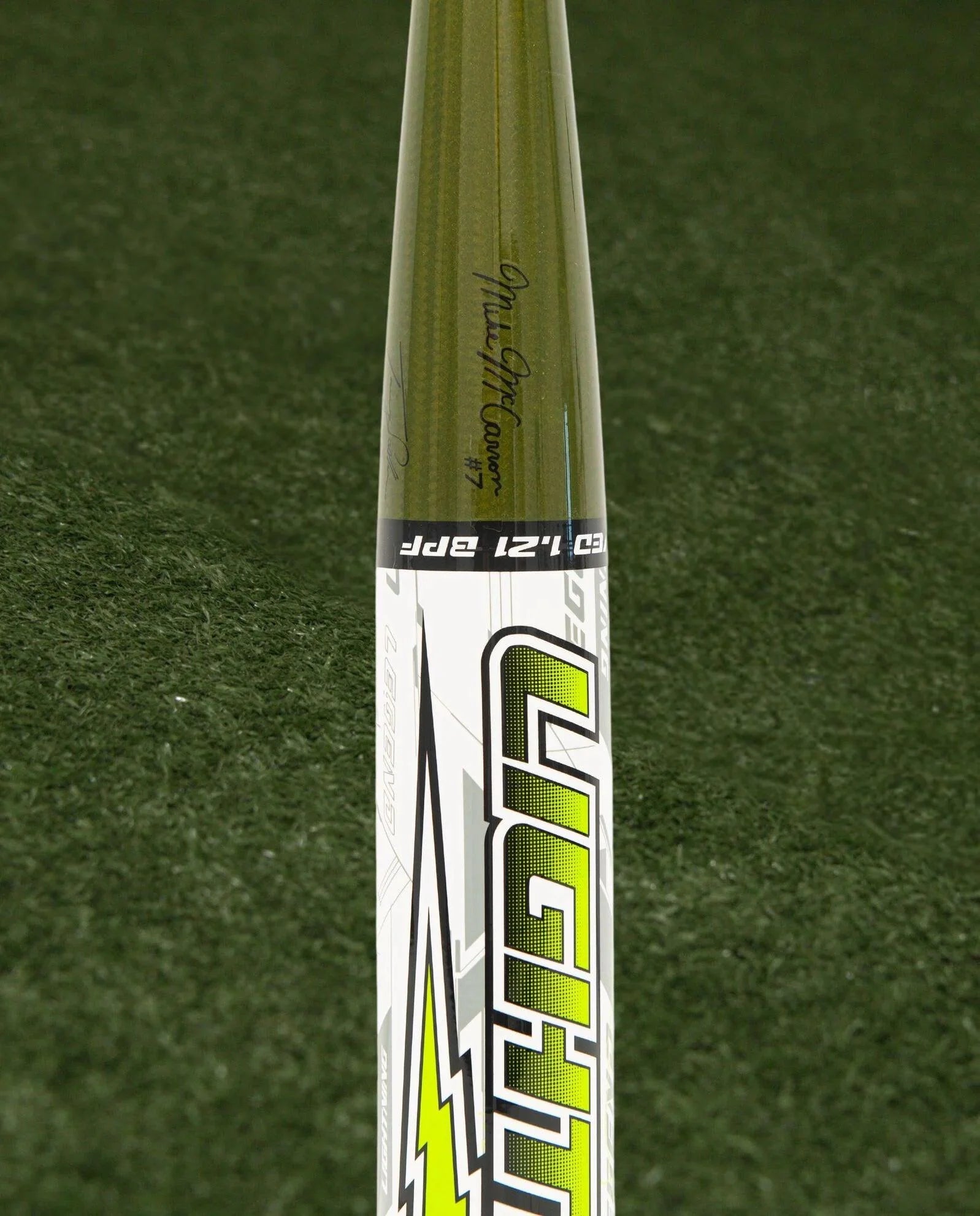 2025 Dudley Lightning Legend Player Series McSadler SSUSA Senior Slowpitch Softball Bat - Lightweight & Durable for Power Hitters - Perfect for Competitive Senior League Games & Tournaments