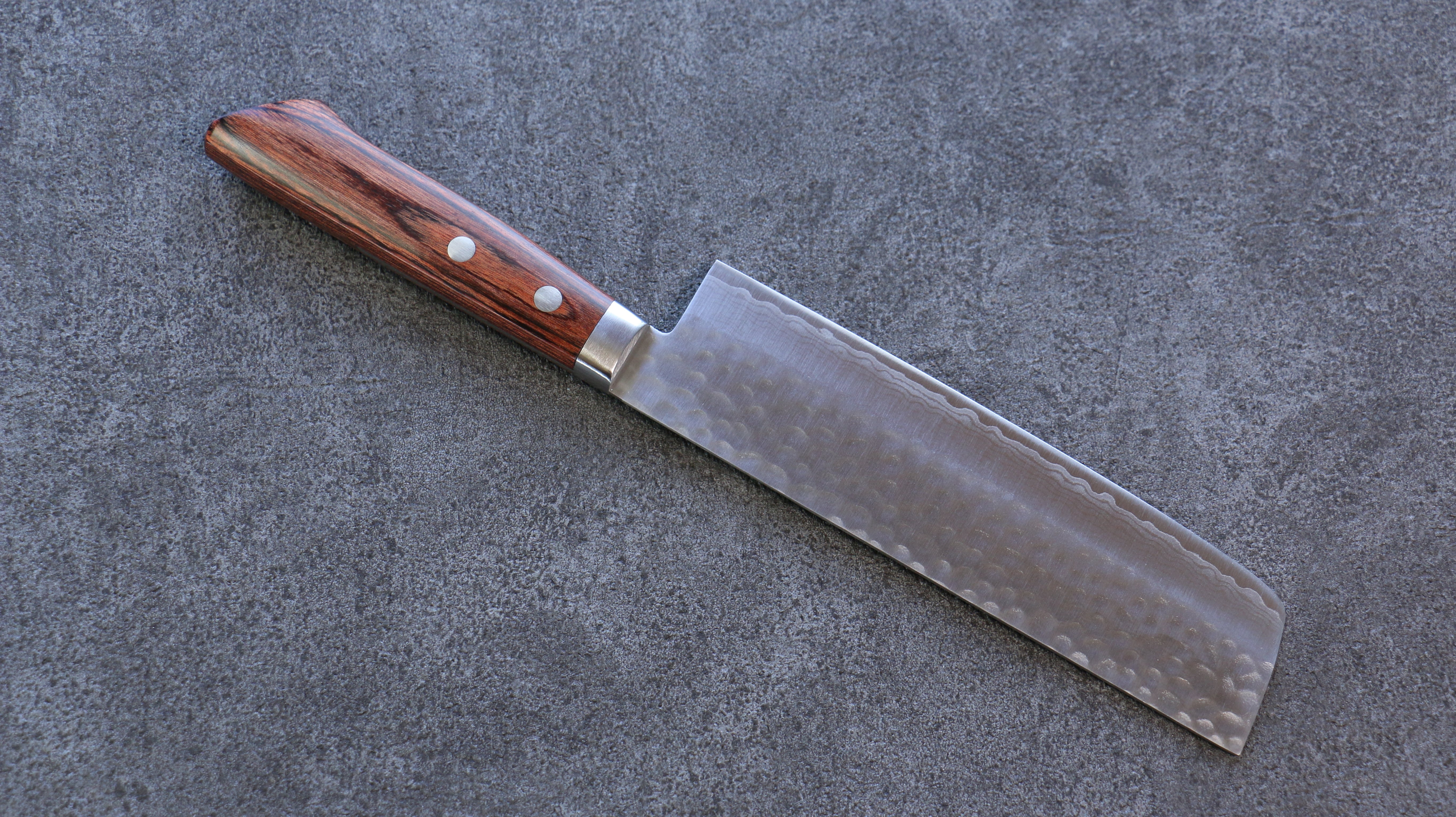 Premium Kunihira Kokuryu VG10 Hammered Damascus Usuba Knife 165mm with Mahogany Handle - Japanese Chef Knife for Slicing, Dicing & Precision Vegetable Cutting