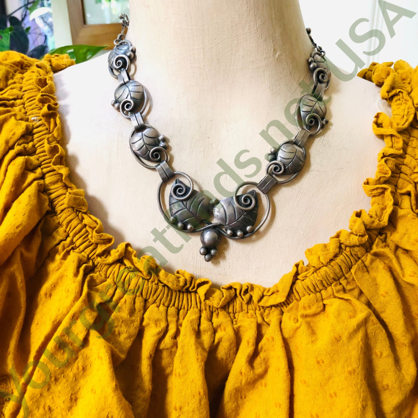 Vintage Mexican Sterling Silver Leaf & Tendril Necklace – Handmade Jewelry for Women, Boho Chic Necklace, Dainty Layering Chain – Perfect for Everyday Wear, Weddings & Special Occasions