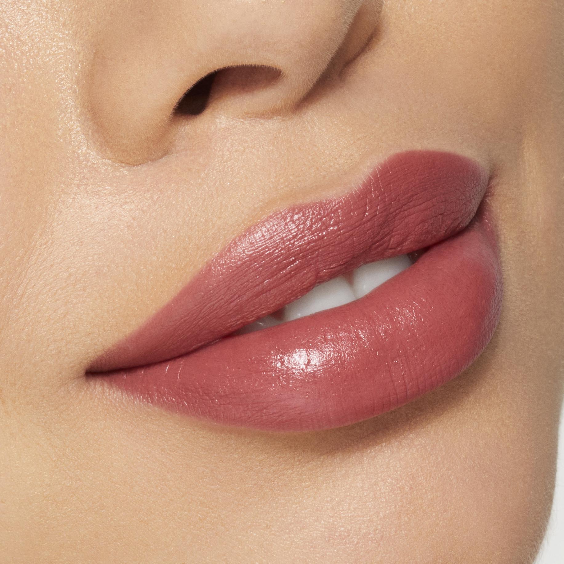 Long-Lasting Matte Creme Lipstick - Hydrating & Non-Drying, 12 Vibrant Colors for All-Day Wear - Perfect for Parties, Dates & Everyday Makeup Looks