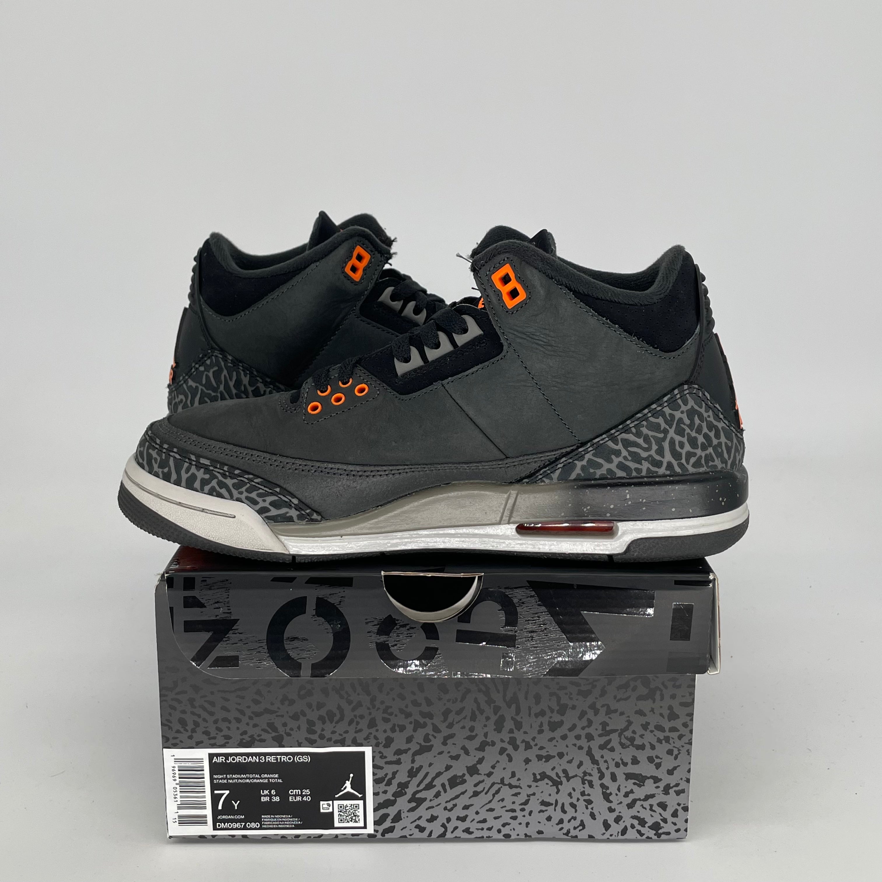 Air Jordan 3 Fear Sneakers - Size 7/8.5W (DM0967-080) - Retro Basketball Shoes for Men & Women - Perfect for Streetwear, Sports & Casual Outfits