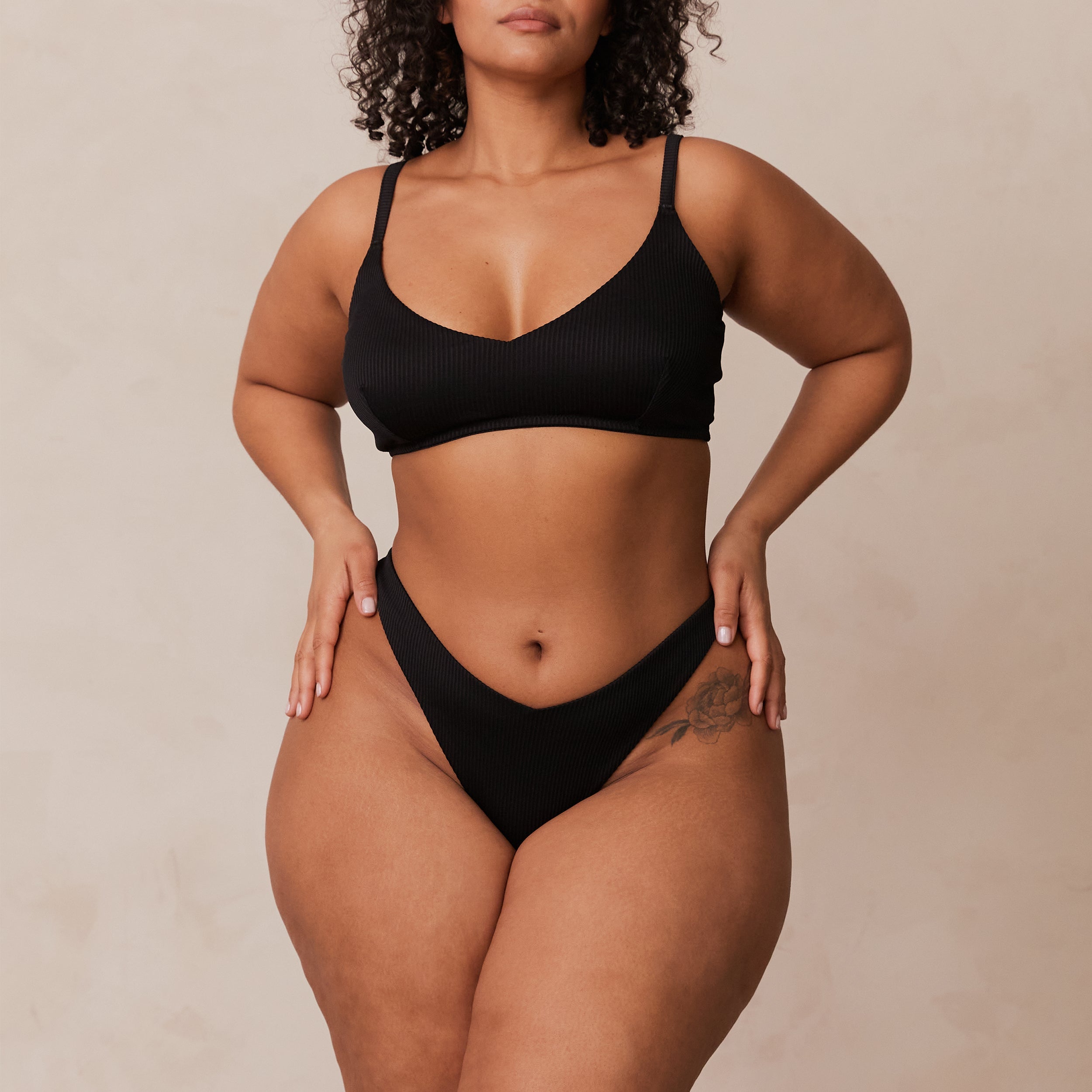 Seamless Ribbed Triangle Bralette - Black Lace Underwire Bra for Women | Comfortable & Sexy for Everyday Wear, Yoga, and Lounge