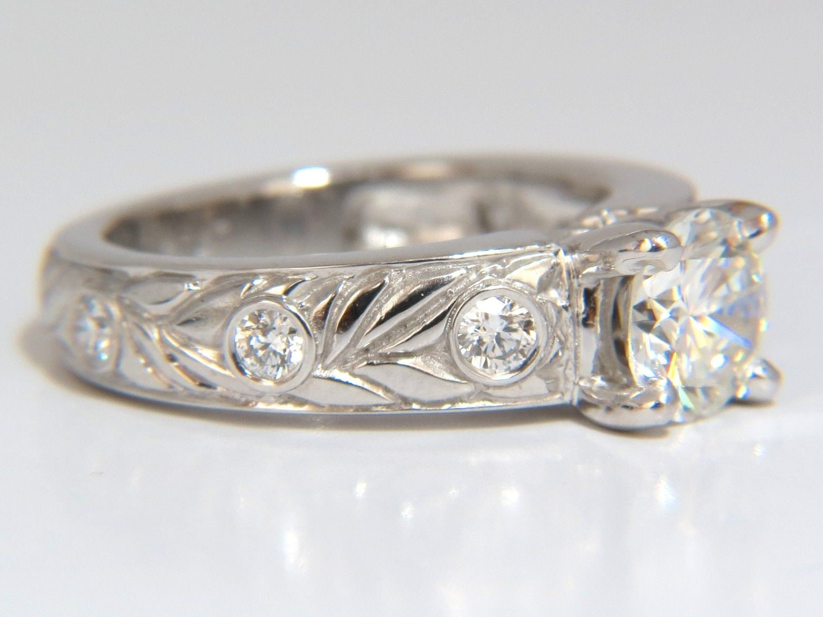 GIA Certified 1.30ct Round Cut Diamond Ring - G/VVS1 Platinum Classic & Wreath Design for Engagement, Wedding, Anniversary & Special Occasions