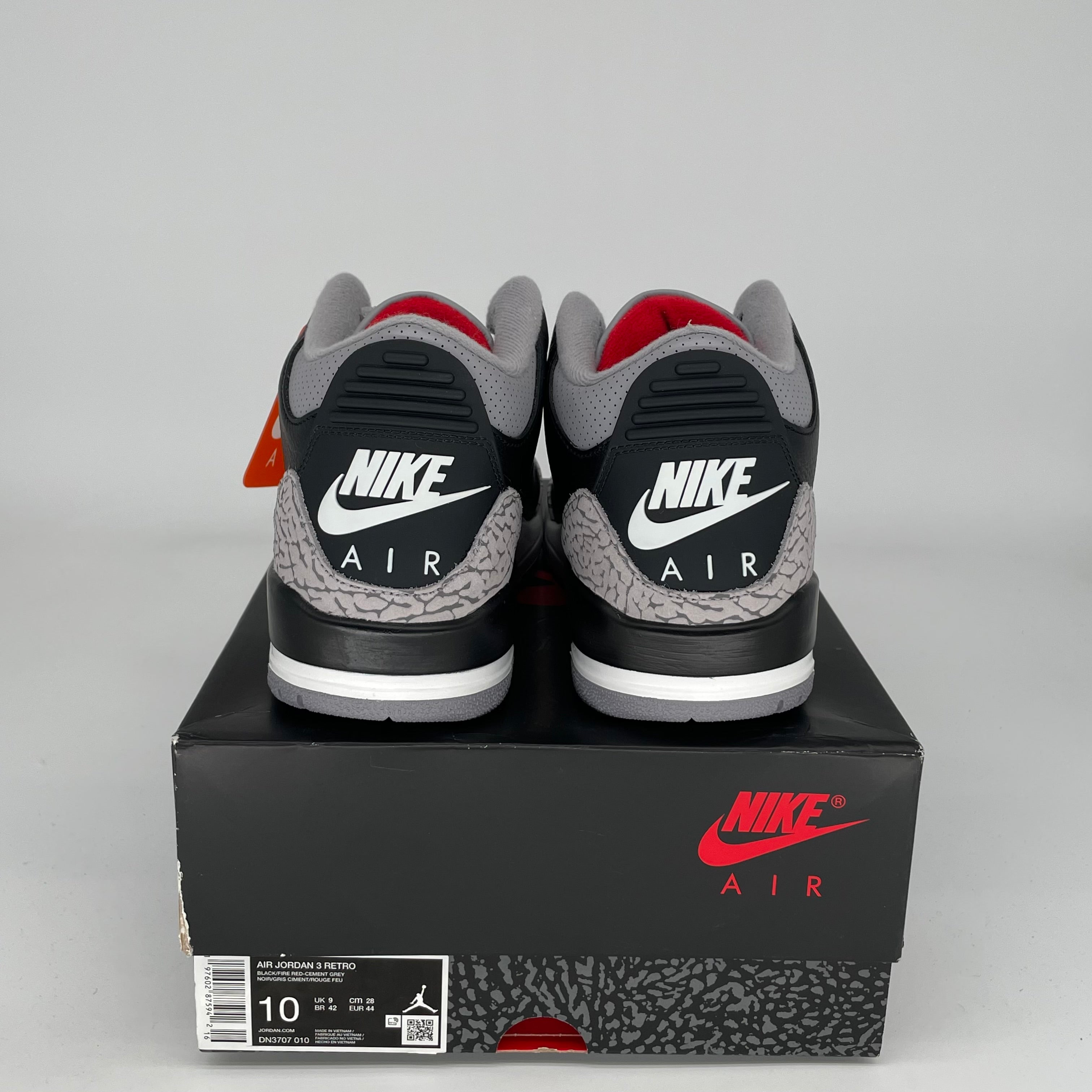 Original Air Jordan 3 Retro 'Black Cement' Men's Basketball Shoes Size 10 - DN3707-010 for Sneaker Collectors & Streetwear Fashion