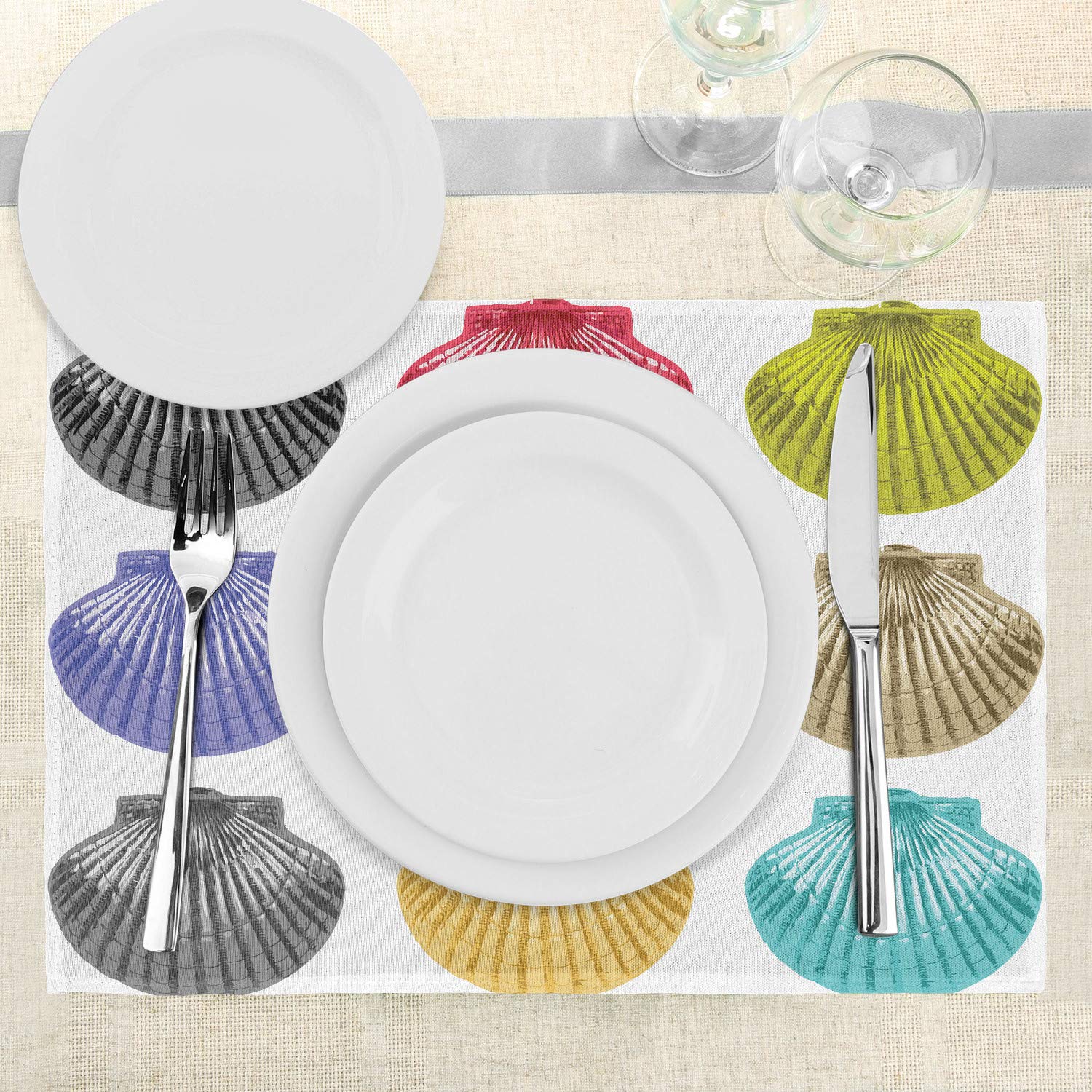 Ambesonne 4-Piece Seashell Placemats Set - Vibrant Ocean Pop Art Design, Washable Fabric Table Mats for Dining Room & Kitchen Decor | Perfect for Beach-Themed Parties, Summer Entertaining & Coastal Home Styling