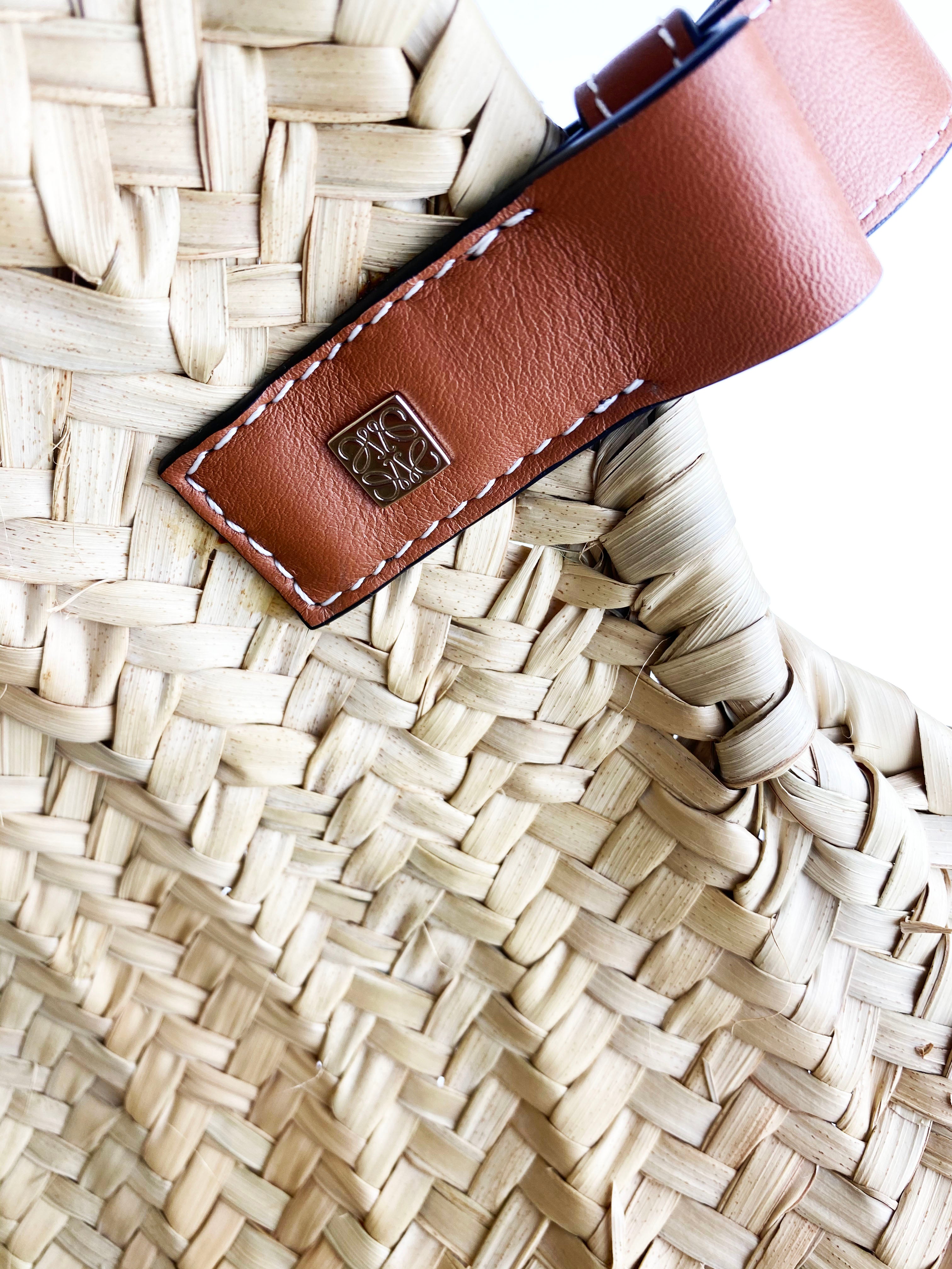 Loewe Palm Leaf Luxury Woven Basket Bag - Stylish Handmade Rattan Tote for Women, Perfect for Beach, Picnic, and Summer Outings