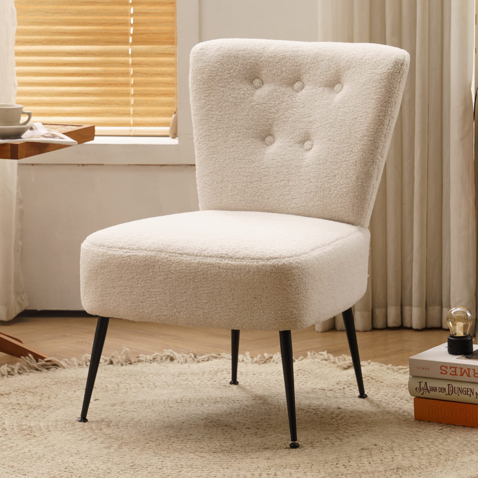 Tufted Accent Chair with Black Metal Legs - Armless Upholstered Lounge Chair for Living Room, Home Office & Reading Nook - Comfortable Single Sofa & Leisure Club Chair for Relaxing, Reading & Working
