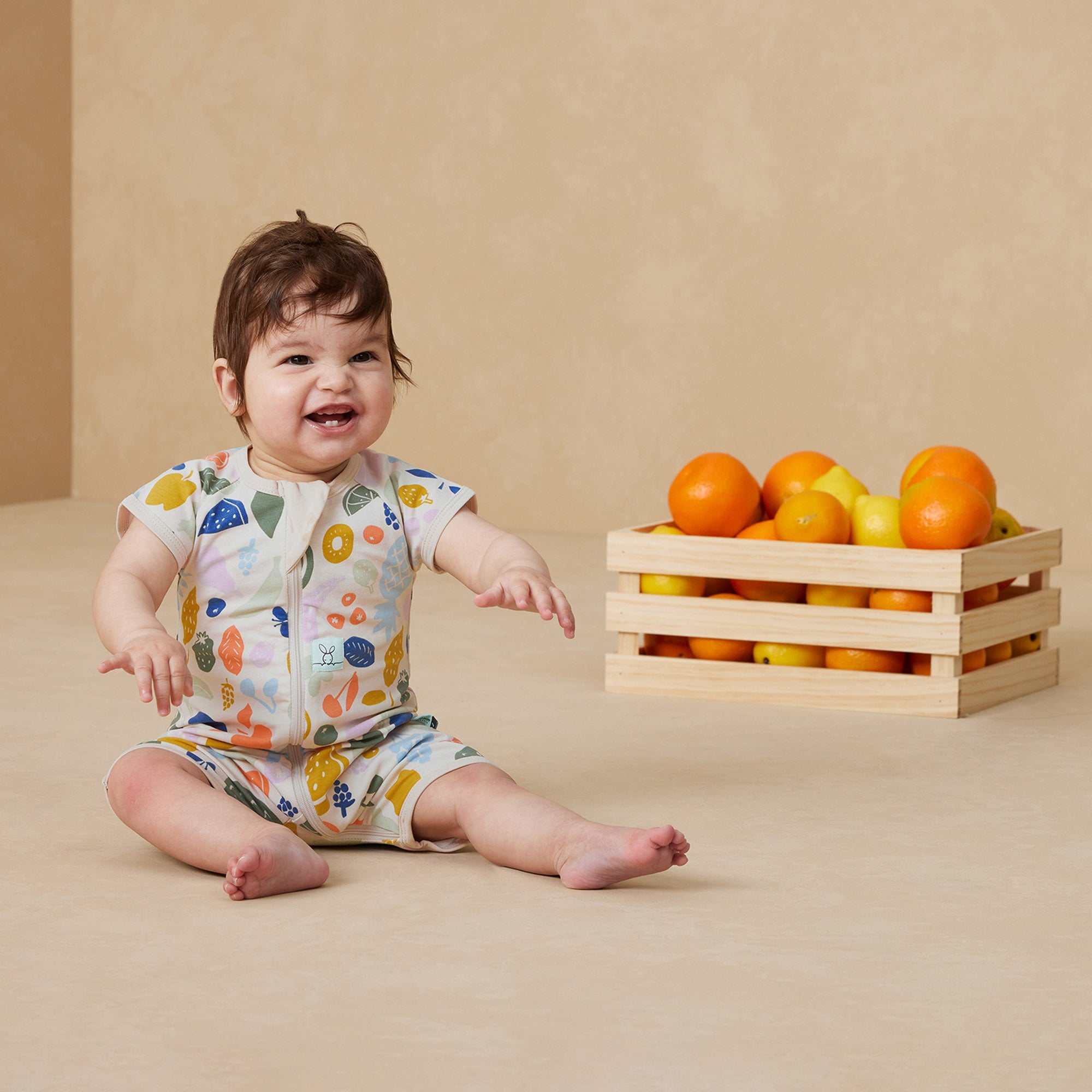 ErgoPouch Short Sleeve Sleep Zip Bodysuit 0.2 TOG - Lightweight Baby Sleepwear for Comfortable Nights - Perfect for Nursery, Daycare & Summer Bedtime