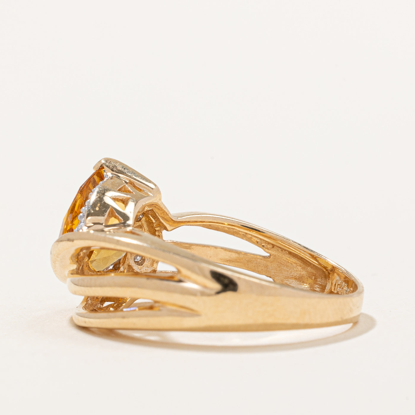 1.66ct Citrine & Diamond Ring with 0.07ctw - Size 7.75 - Elegant Yellow Gemstone Jewelry for Women - Perfect for Weddings, Anniversaries & Special Occasions