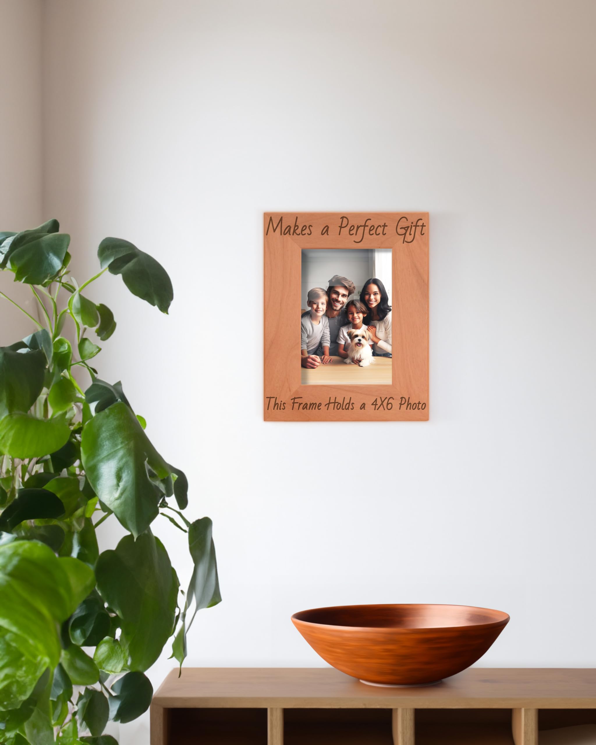 Personalized Wooden Picture Frame for Dad - Custom Engraved 4x6 Portrait Gift for Father's Day, Daddy's Girl & Baby Daughter - Perfect for Home Decor, Office Desk & Special Occasions