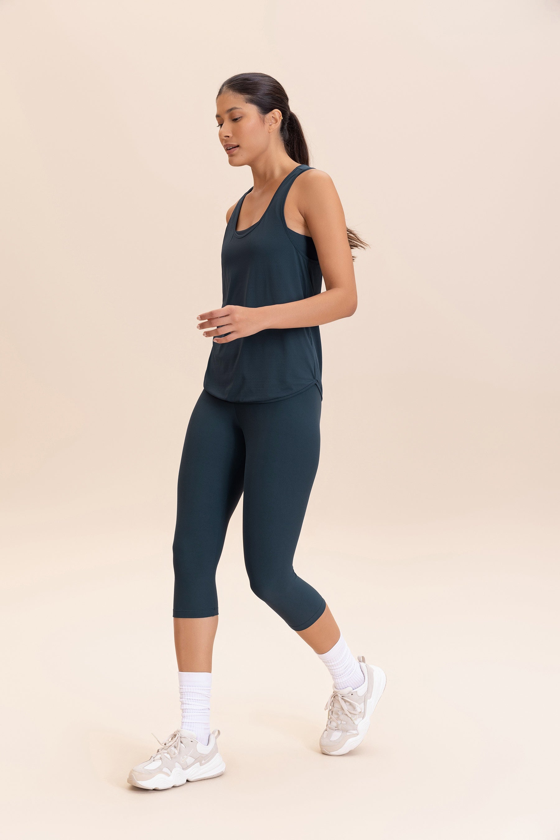 Comfortable Basic Tank Top for Women - Soft & Breathable Cotton Casual Wear - Perfect for Yoga, Gym, and Summer Outfits
