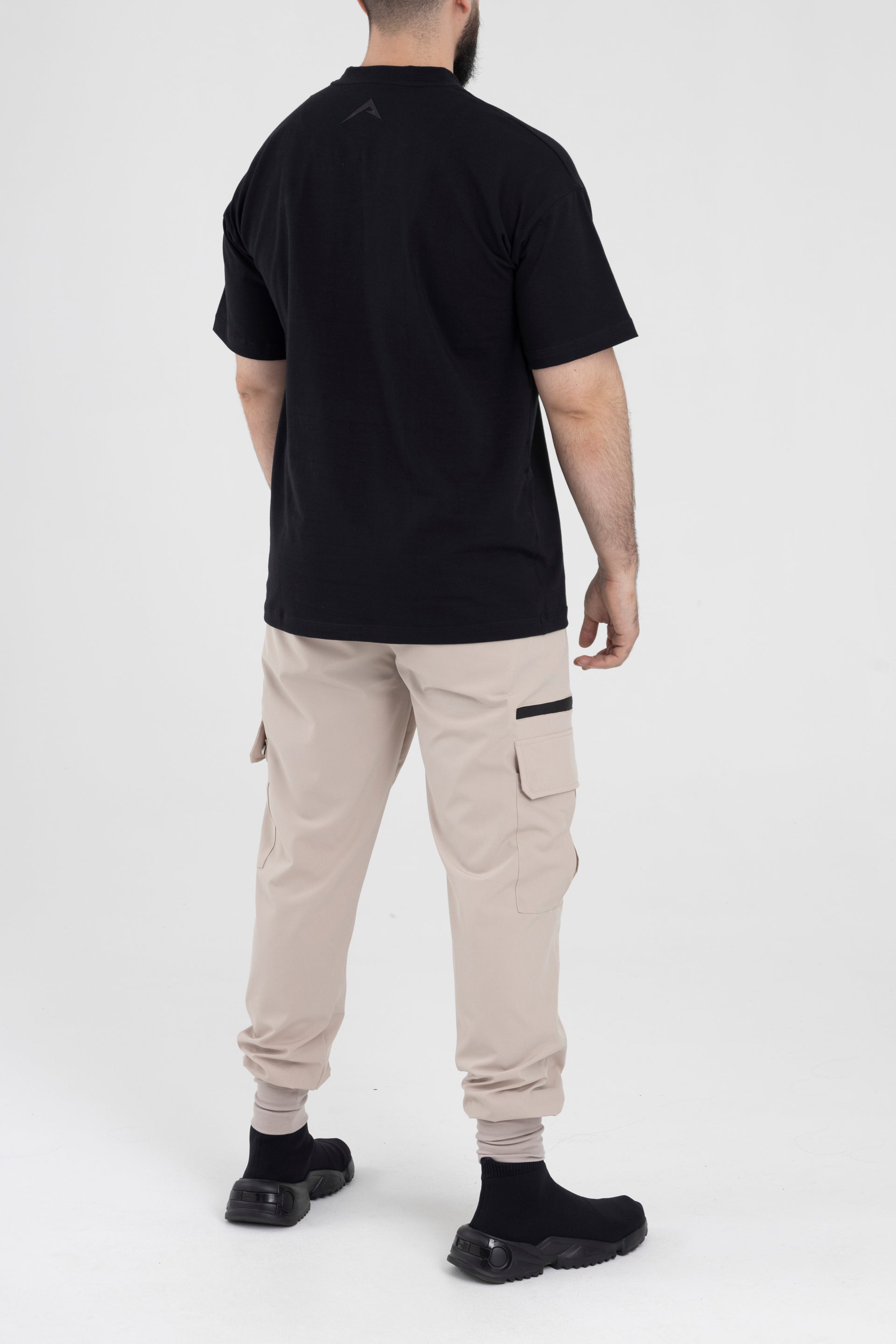 Men's Black Pocket T-Shirt - Comfortable Casual Tee for Everyday Wear, Work & Outdoor Activities