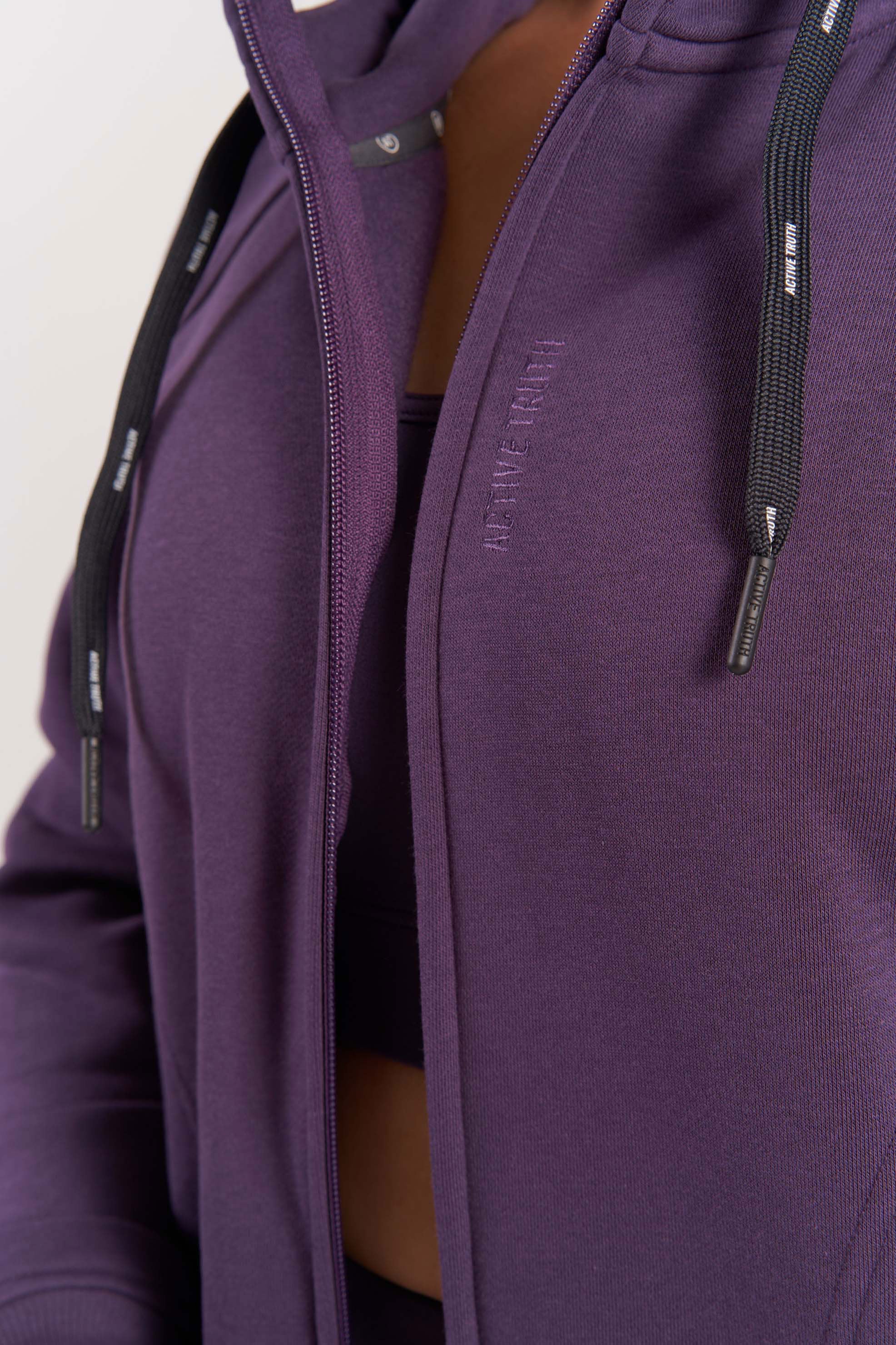 Cropped Zip Up Hoodie for Women - Blackcurrant Color, Lightweight & Stylish Pullover for Casual Wear, Gym, and Outdoor Activities