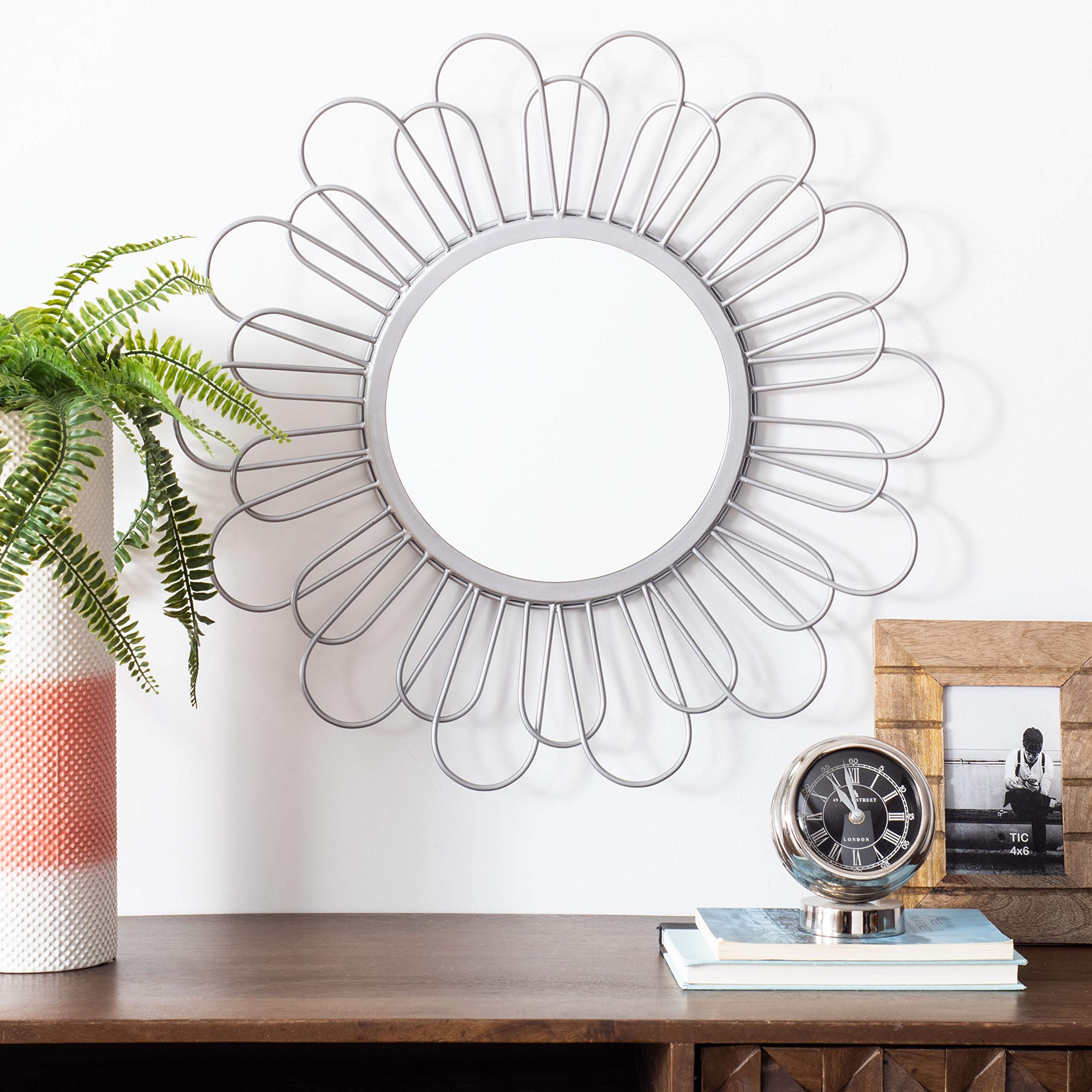 SAFAVIEH Lorence Silver Flower 23-Inch Round Decorative Wall Mirror - Elegant Home Decor for Living Room, Bedroom, or Entryway
