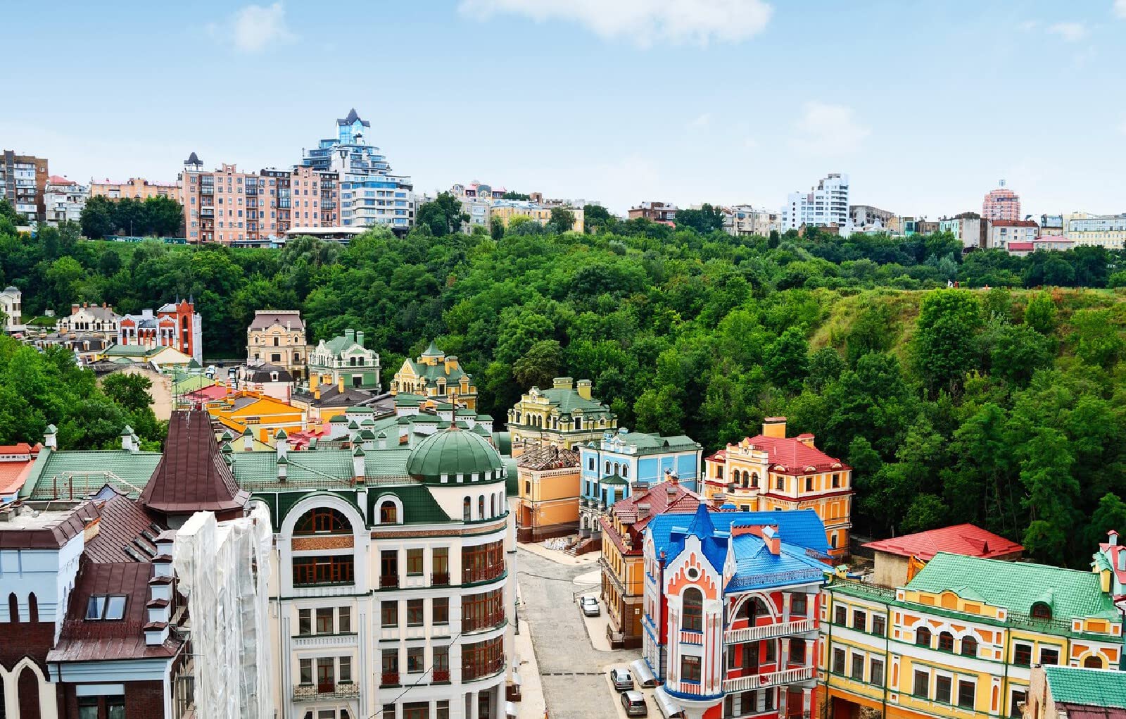 LHJOYSP 1000 Piece Winter Jigsaw Puzzle for Adults - City Street in Kiev, Ukraine (75x50cm) | Challenging Puzzle Game for Family Nights & Winter Relaxation