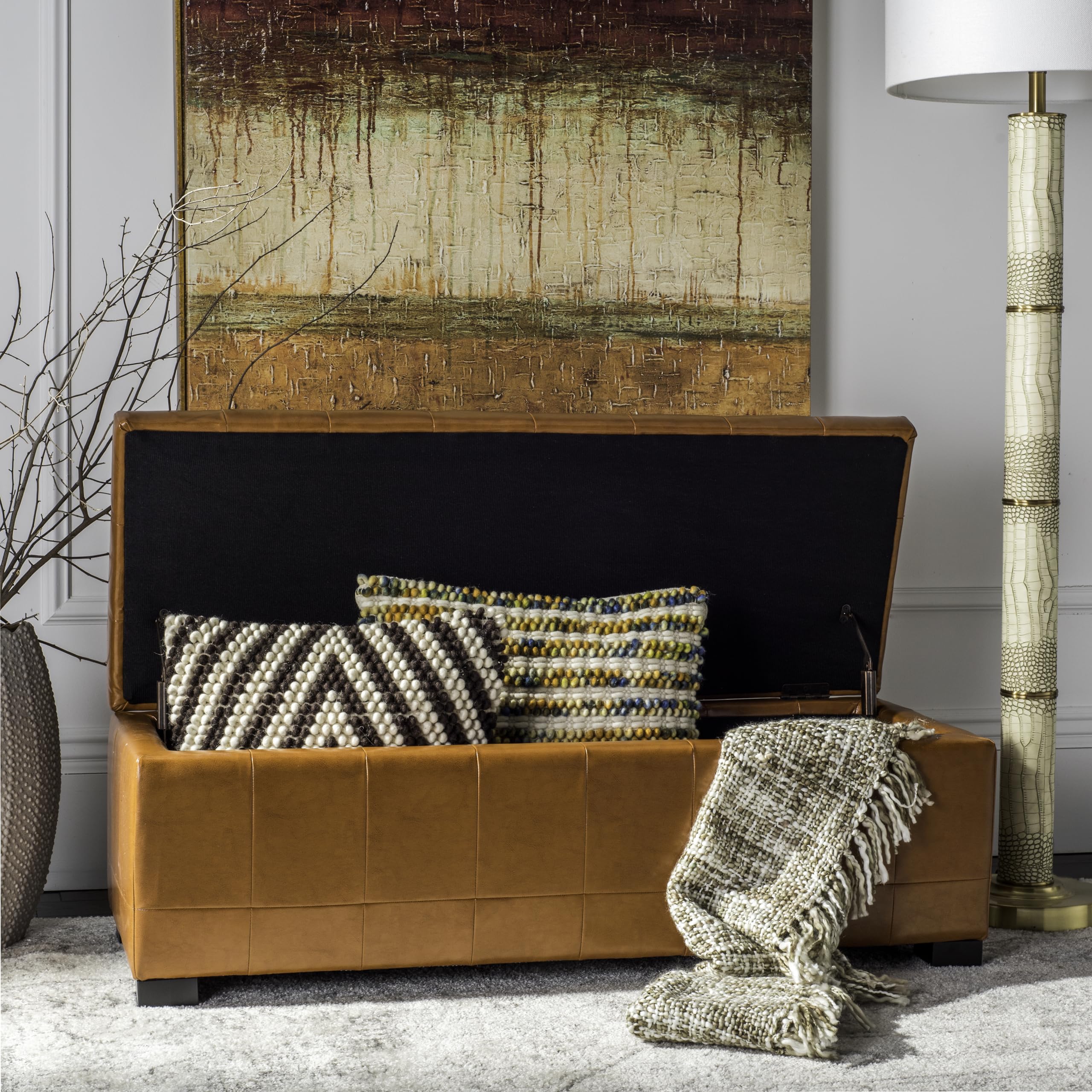 Safavieh Hudson Collection Nolita Leather Large Storage Bench, Saddle Brown - Stylish Entryway Seating with Ample Storage for Shoes, Blankets & Home Organization