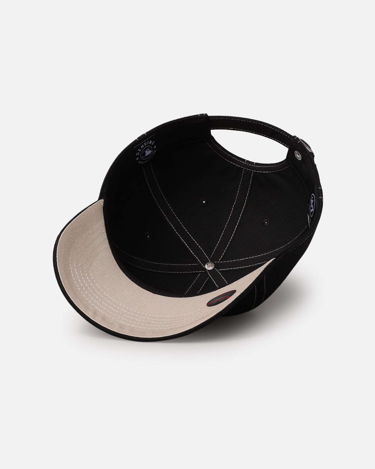 47 Brand Chicago White Sox 'Contrast Stitch' 47 Clean Up Strapback Adjustable Hat - Black/Bone - Official MLB Licensed Baseball Cap for Men & Women - Perfect for Games, Streetwear & Casual Outfits