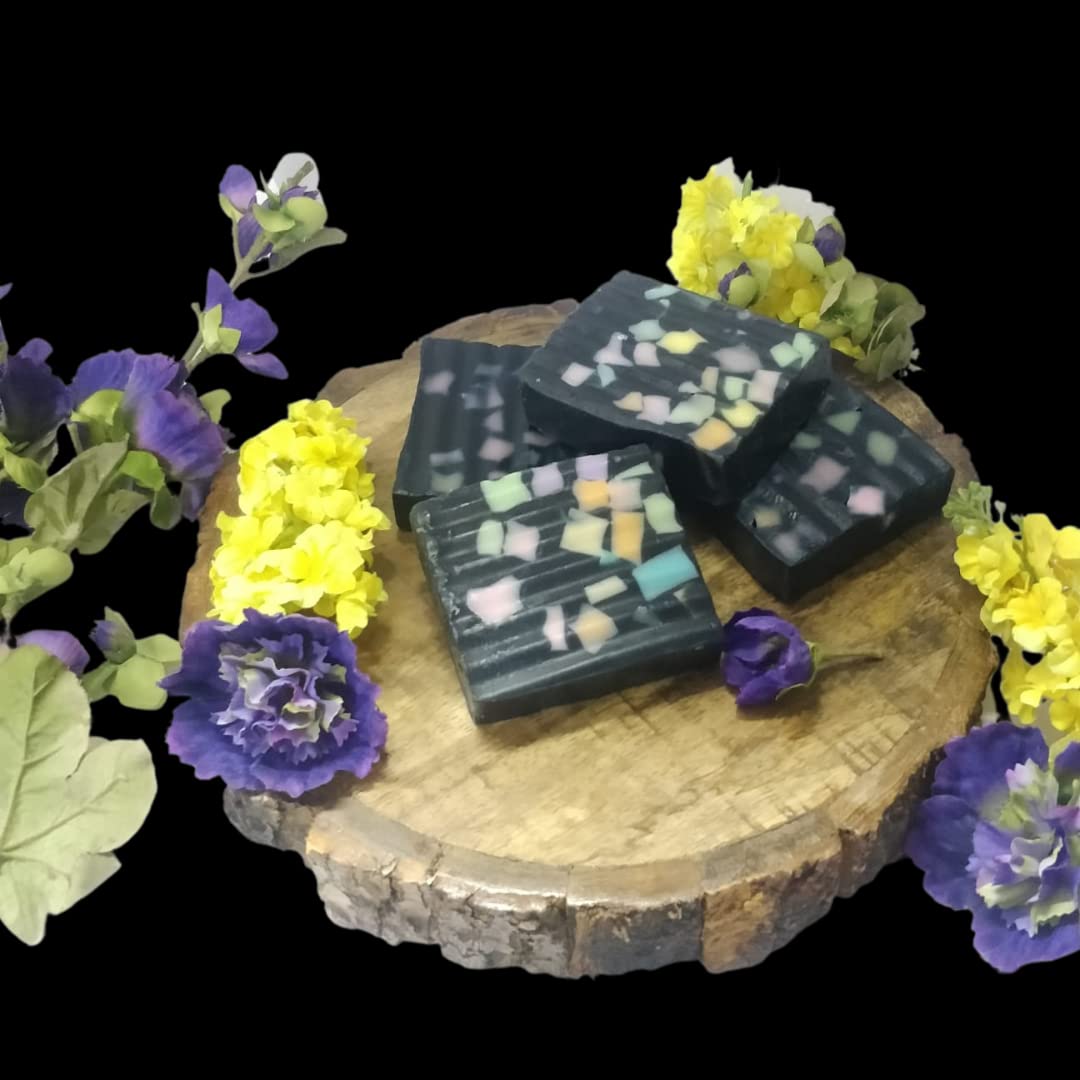 Northern Lights Handmade Soap with Activated Charcoal & Lemon Oil (110-120g) - Deep Cleansing Bar for Oily Skin | Natural Skincare Gift for Spa, Bath & Relaxation