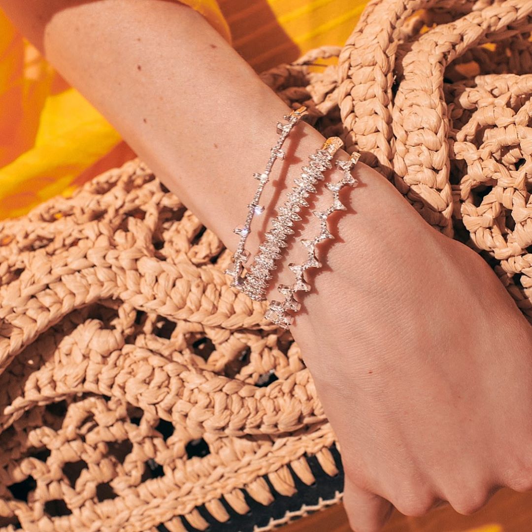 Stylish Ahn Bangle Bracelet - Elegant Gold & Silver Jewelry for Women - Perfect for Parties, Weddings & Everyday Wear
