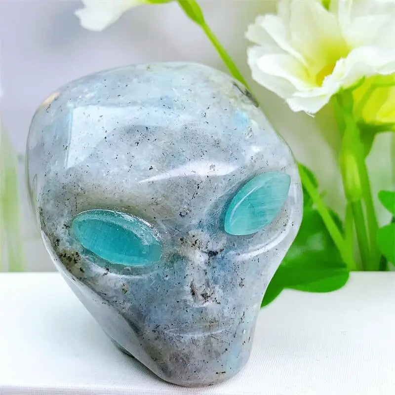 2 Inch Natural Labradorite Alien Skull Crystal Carving - Reiki Healing Stone, Spiritual Decor, Unique Home Ornament, Collectible Gift (1 Piece) - Perfect for Meditation, Energy Work & Gothic Home Decor