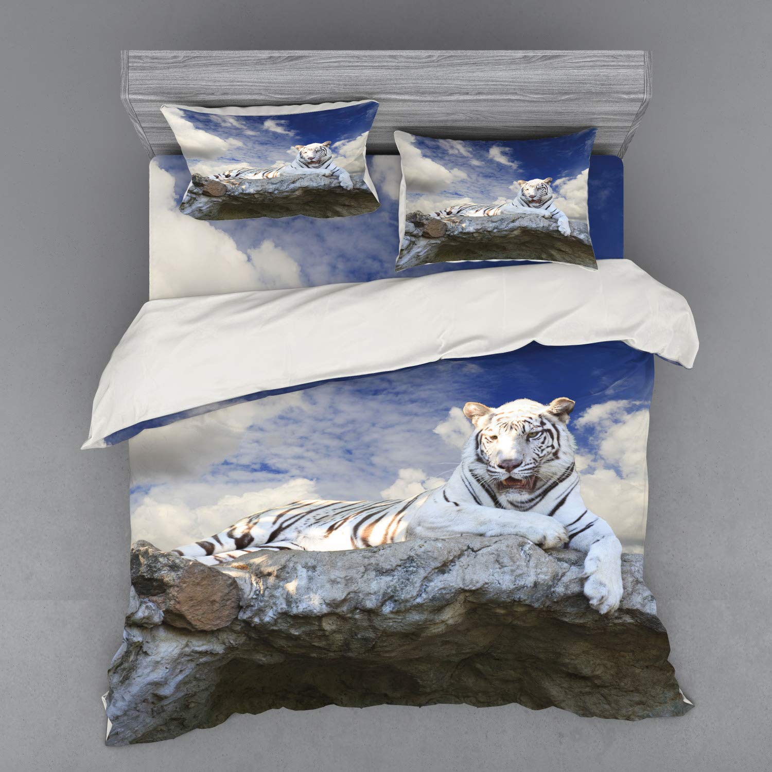 Ambesonne Tiger Duvet Cover Set - King Size 4-Piece Bedding with Shams & Fitted Sheet, Bengal Tiger Design in Sky Blue & White | Perfect for Jungle-Themed Bedrooms, Wildlife Lover Gifts & Cozy Home Decor