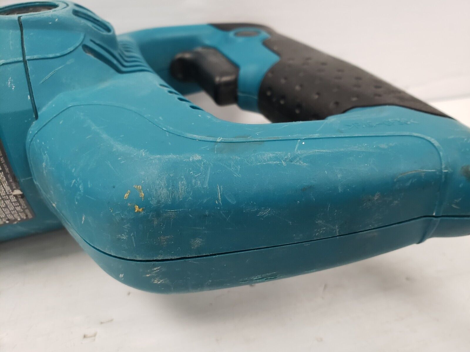 Makita JR3070CT 15 Amp Heavy Duty Reciprocating Saw - Powerful Corded Electric Demolition Saw for Wood, Metal Cutting, Construction, and DIY Projects