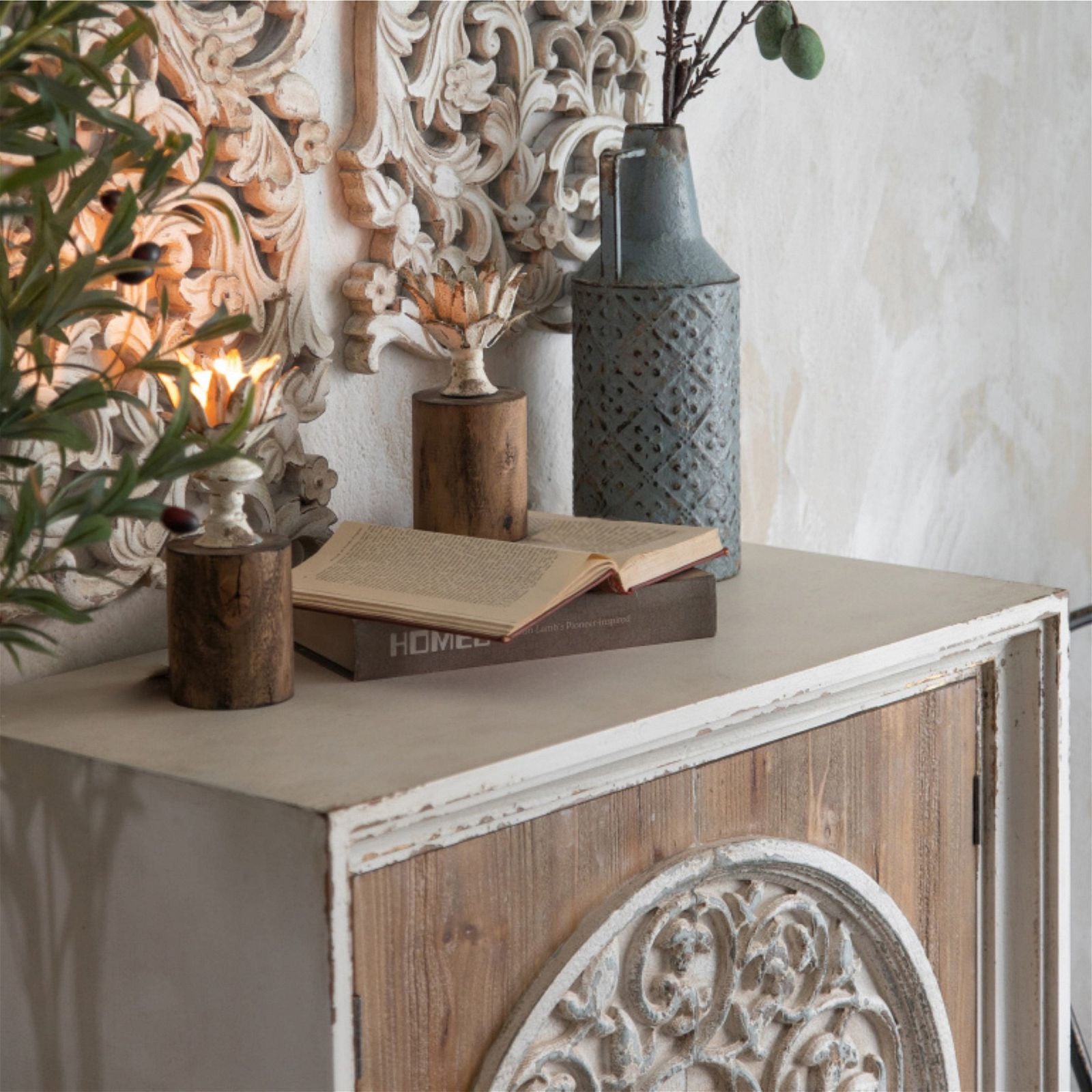 Urban Style Metal Flower Candle Holder with Wooden Base - Elegant Home Decor for Living Room, Dining Table & Wedding Centerpieces