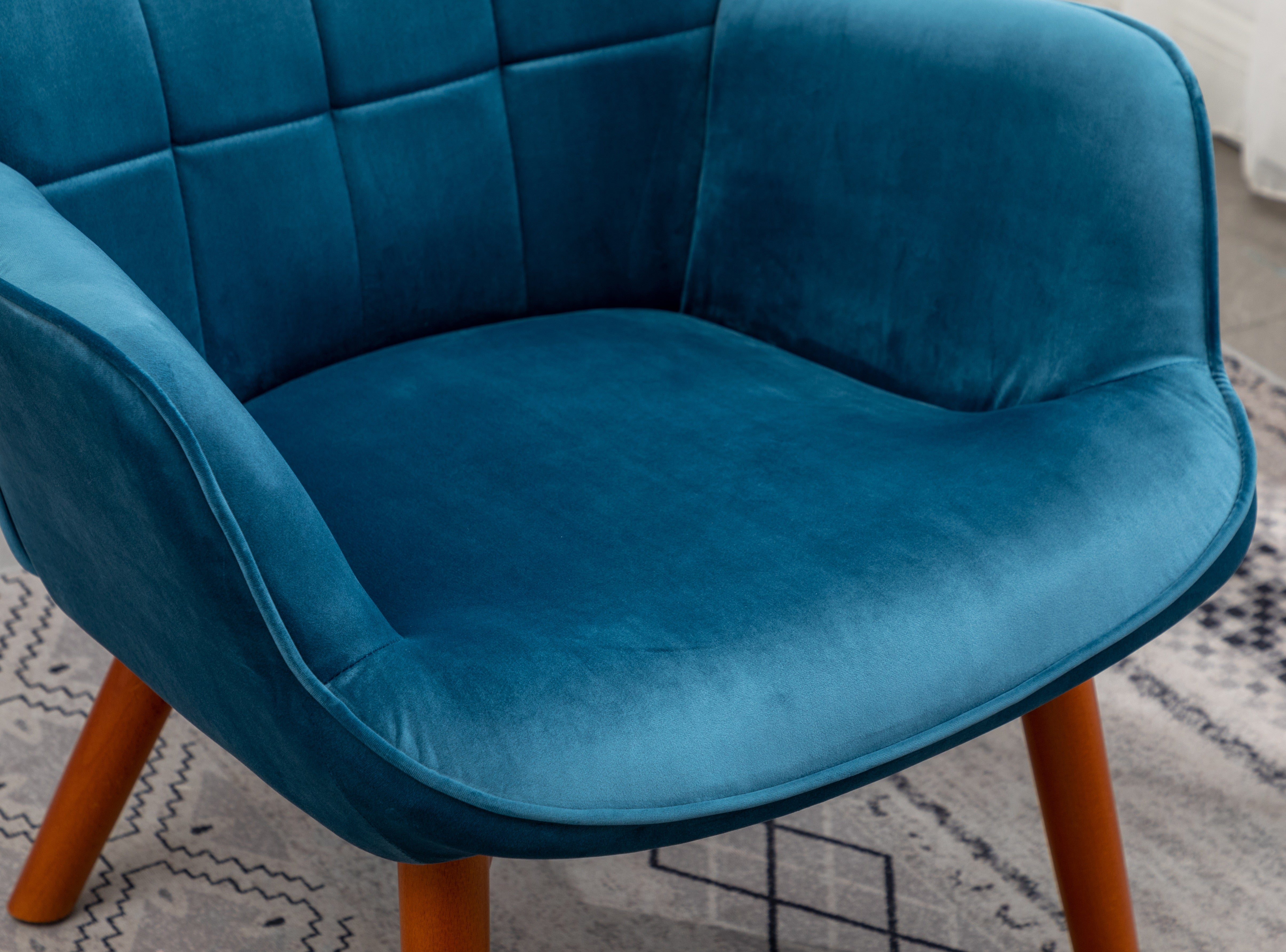 Roundhill Furniture Leiria Contemporary Silky Velvet Tufted Accent Chair with Ottoman - Blue Velvet Lounge Chair for Living Room, Bedroom & Office - Modern Comfortable Seating for Relaxing & Reading