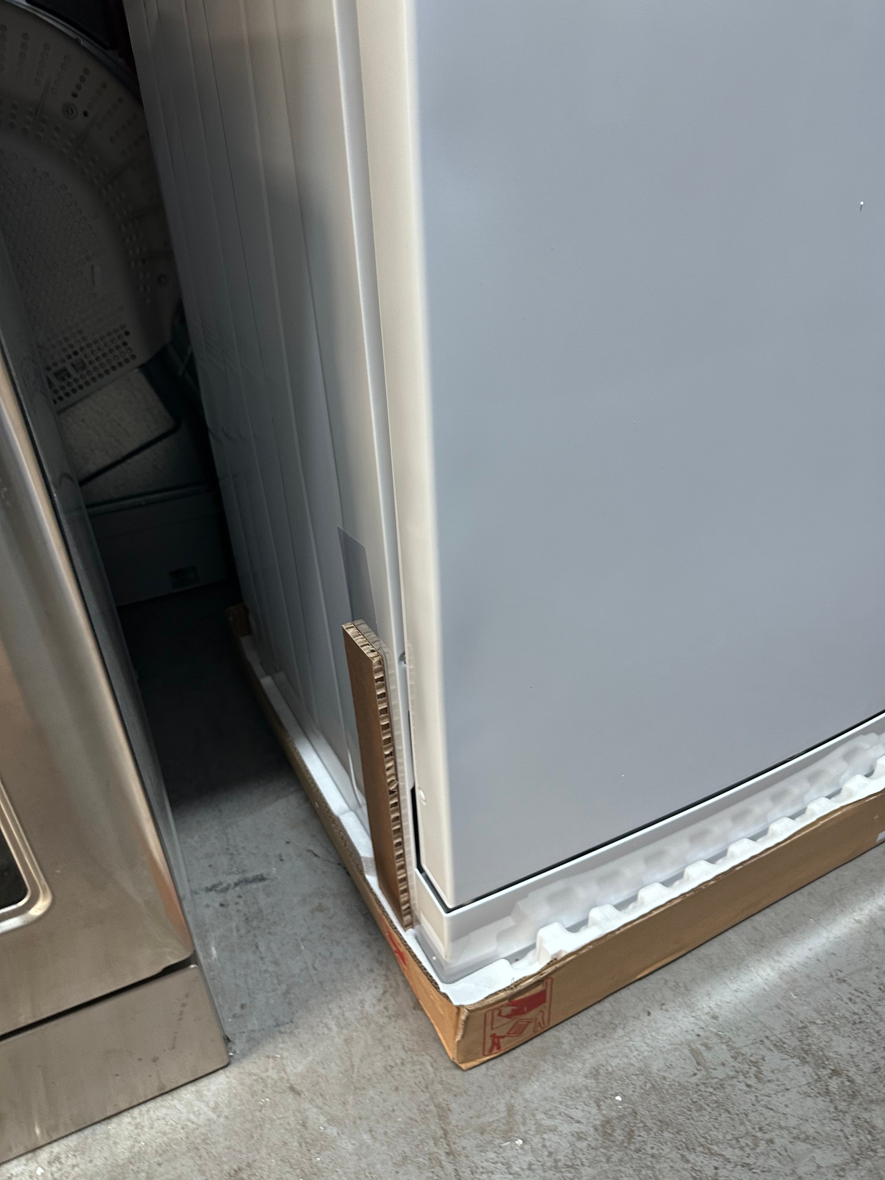 Beko BDFB1410W 14 Place Freestanding Dishwasher in White - Factory Second | Perfect for Small Kitchens, Apartments & Energy-Efficient Homes