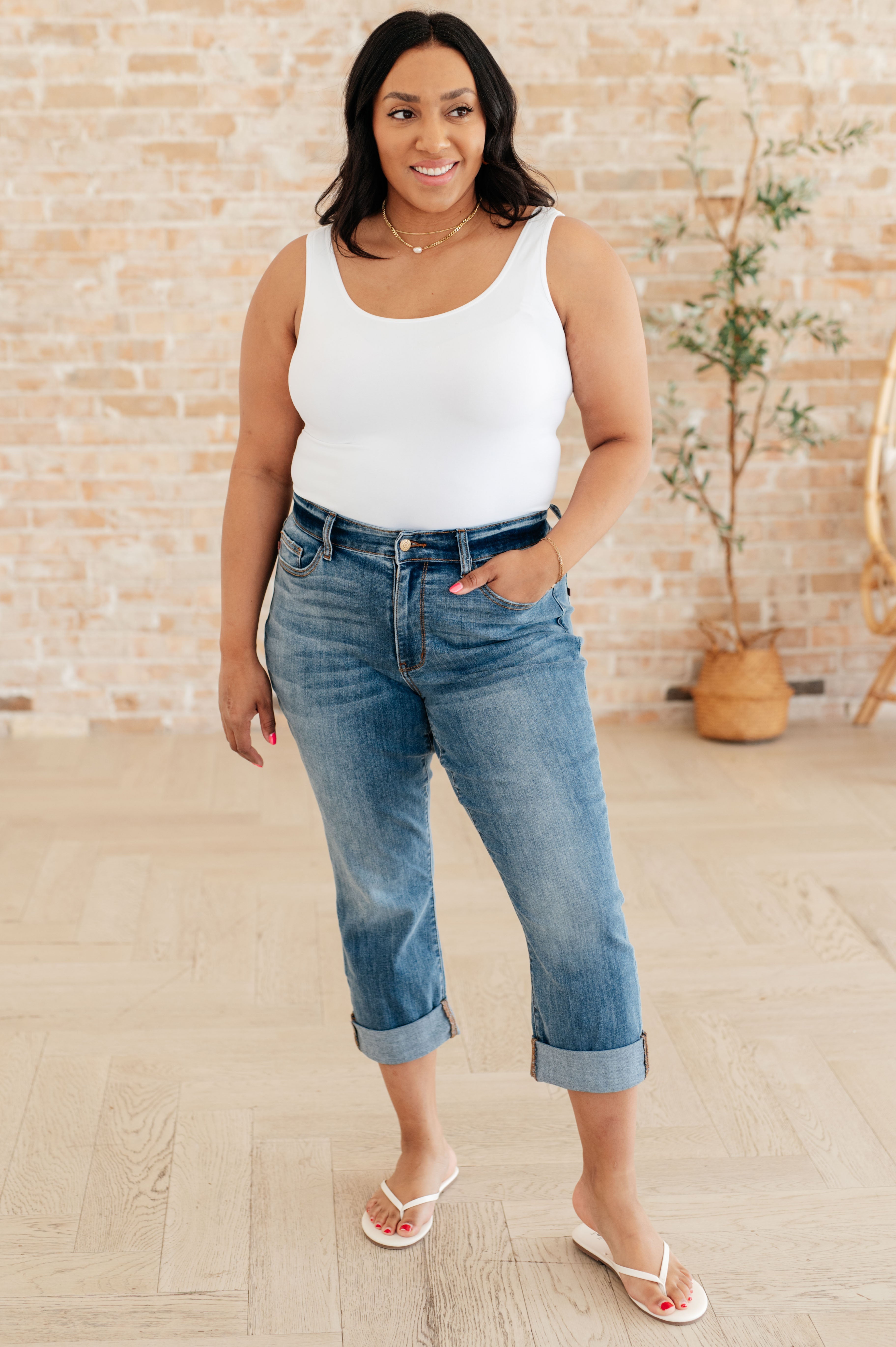 Judy Blue Laura Mid Rise Cuffed Skinny Capri Jeans for Women | Stretch Denim Pants | Casual Summer Outfit | Perfect for Beach, Shopping & Daily Wear