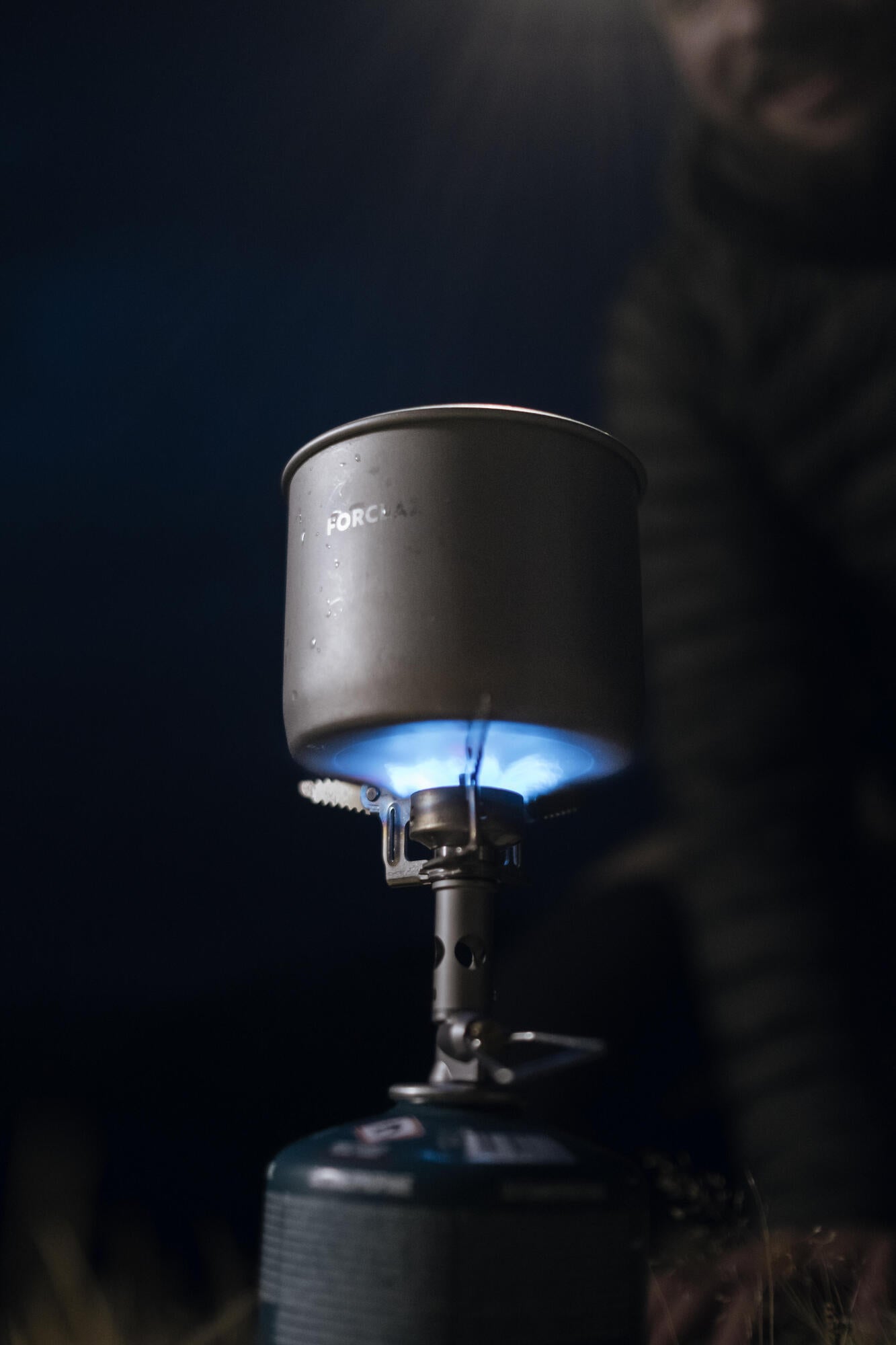 Forclaz MT900 Ultralight Backpacking Stove - Compact Camping Stove for Hiking, Backpacking & Outdoor Adventures - Perfect for Solo Travelers & Backpackers