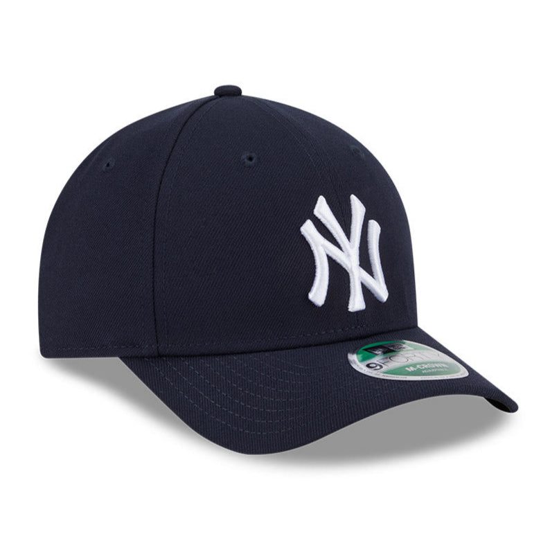 New Era 9Forty M Crown New York Yankees Snapback Baseball Cap - Navy Blue Adjustable Hat for Men & Women - Perfect for Baseball Games, Streetwear & Casual Outfits