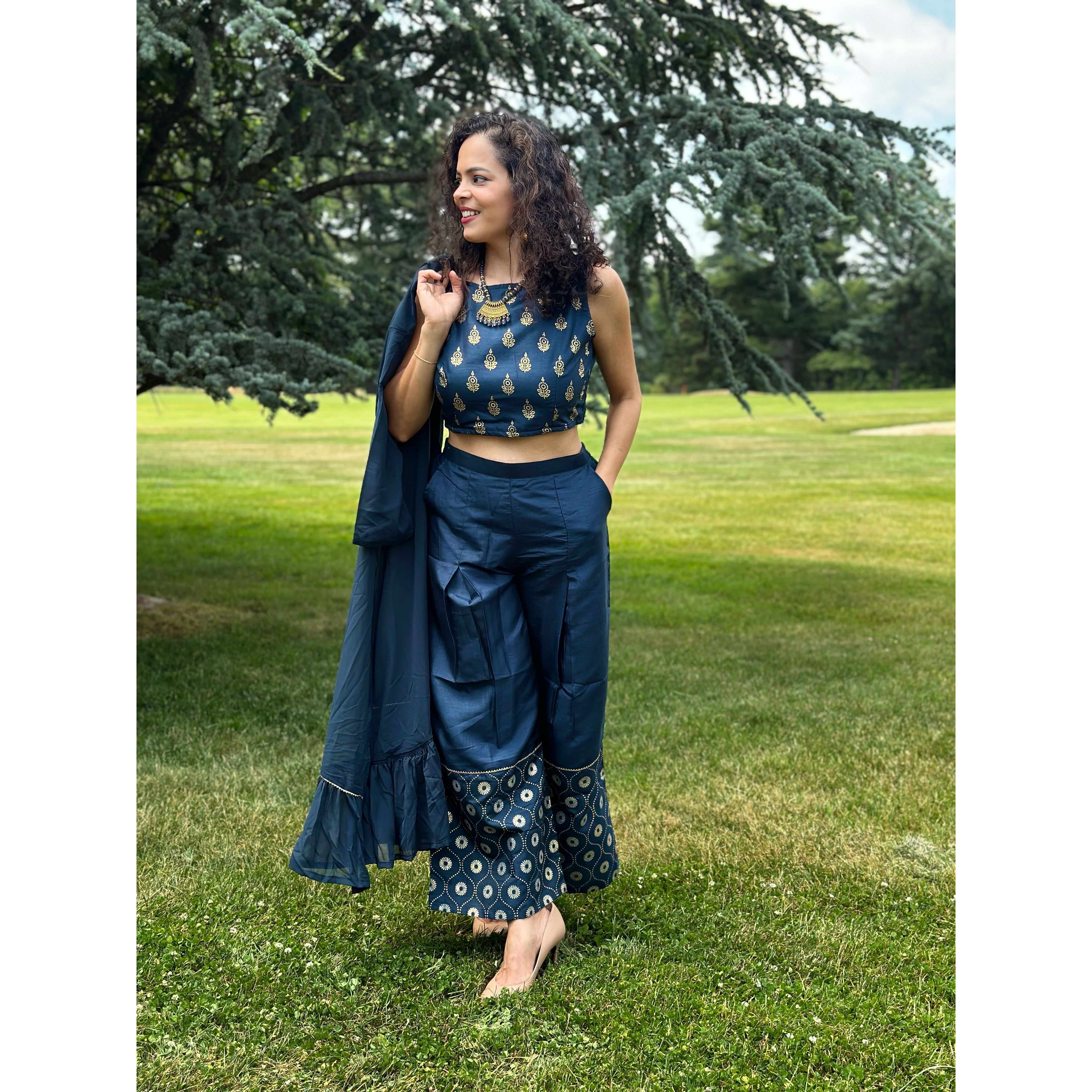 Stylish Women's 3-Piece Outfit Set - Flowy Palazzo Pants, Chic Crop Top & Fashionable Jacket | Casual Wear, Office Attire & Evening Occasions