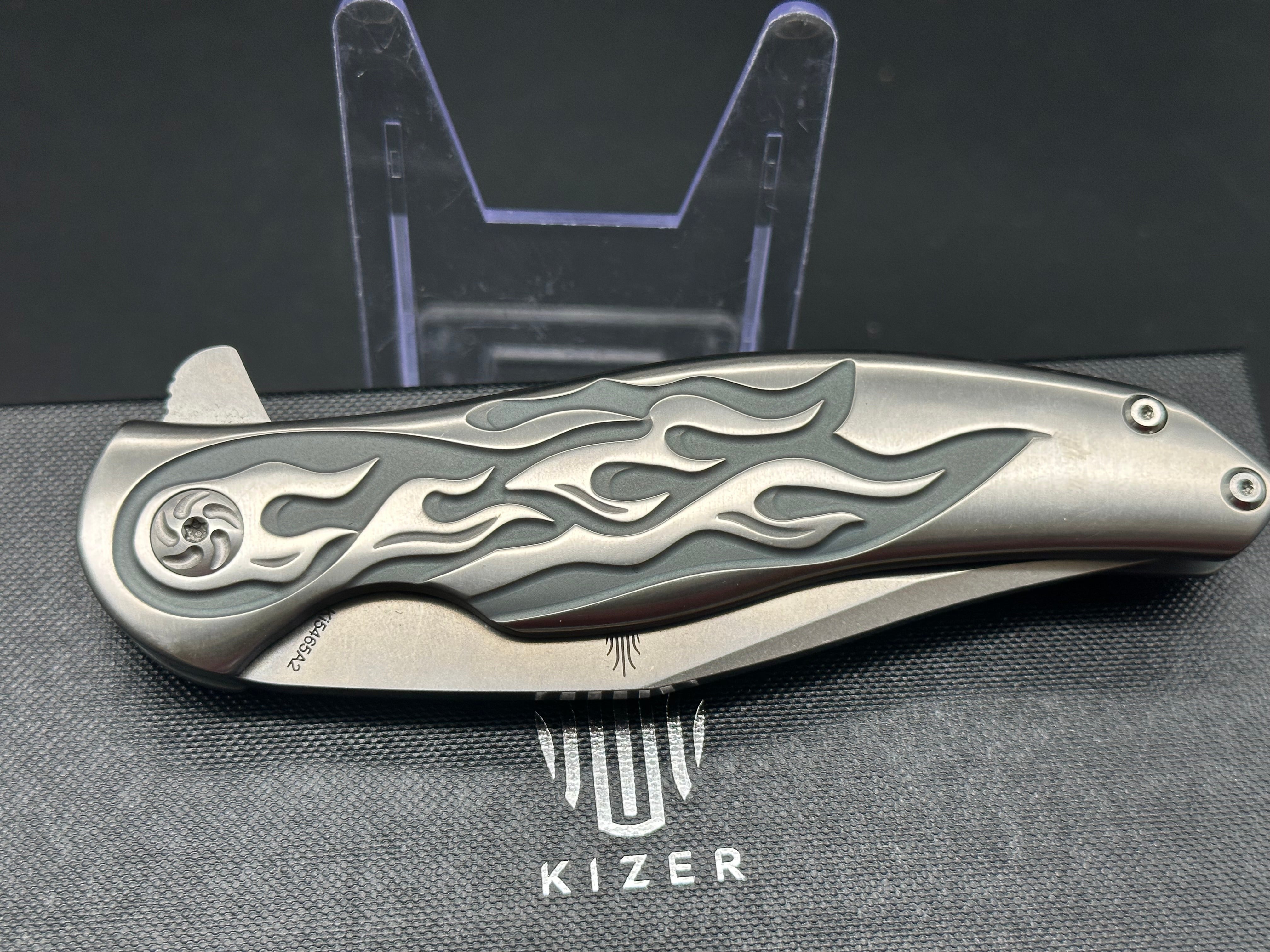 Kizer Compadre Flame Flipper Knife Ki5465A2 - EDC Pocket Knife for Outdoor Camping, Hiking & Everyday Carry
