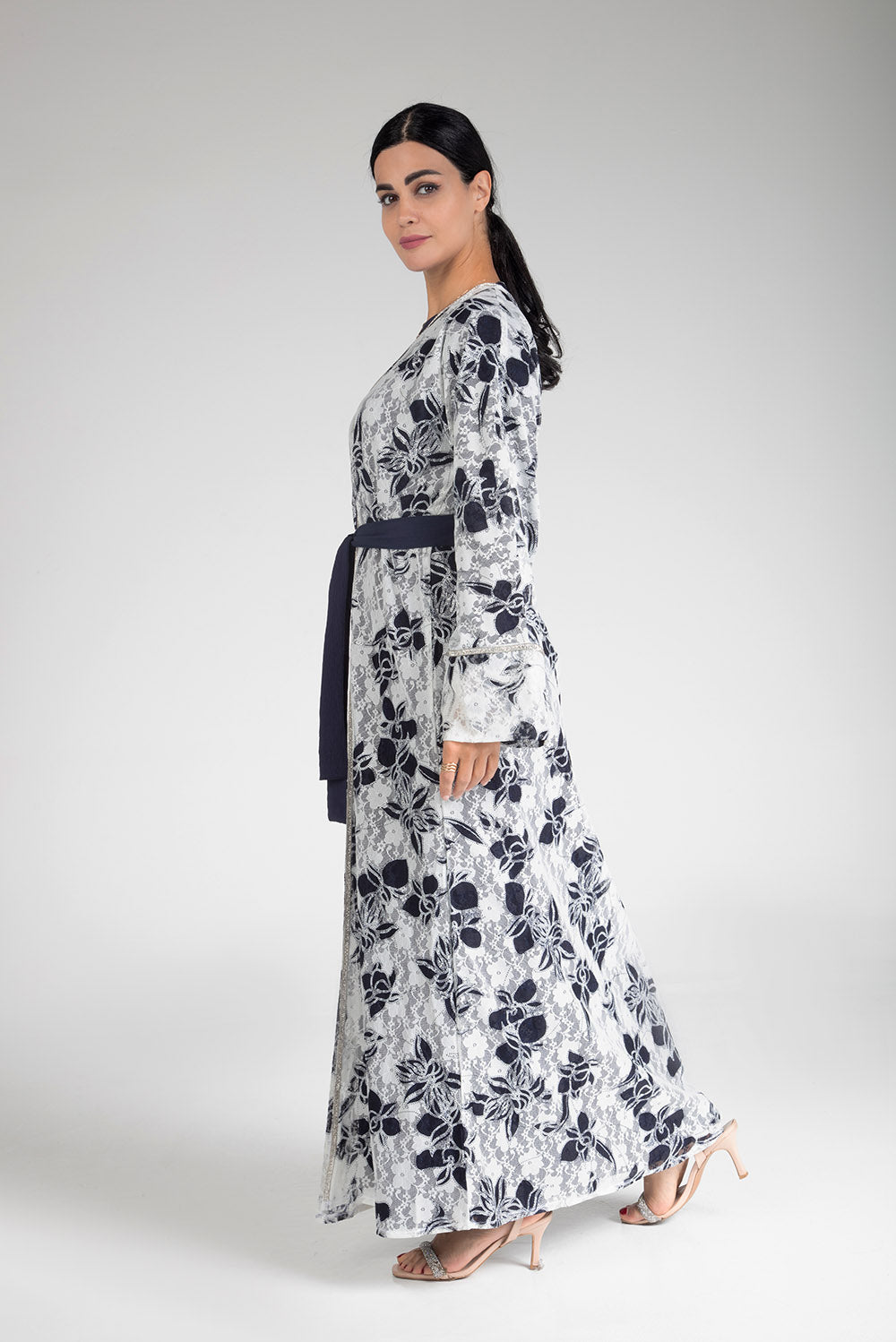 Elegant Gardenia Lace Kimono Robe - Floral Japanese Style Cover Up for Women - Perfect for Beach, Bridal Shower, Spa & Lounging