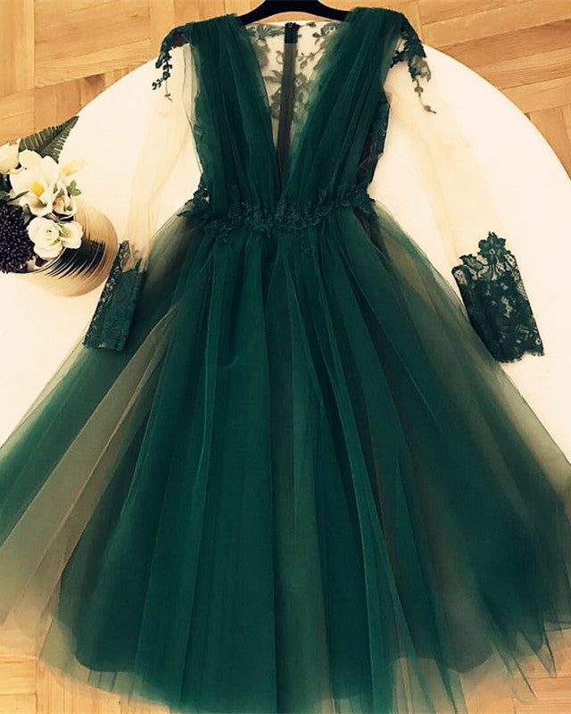 Elegant A-Line V-Neck Tulle Long Sleeve Homecoming Dress with Lace Appliques - Perfect for Prom, Formal Dances, and Special Occasions