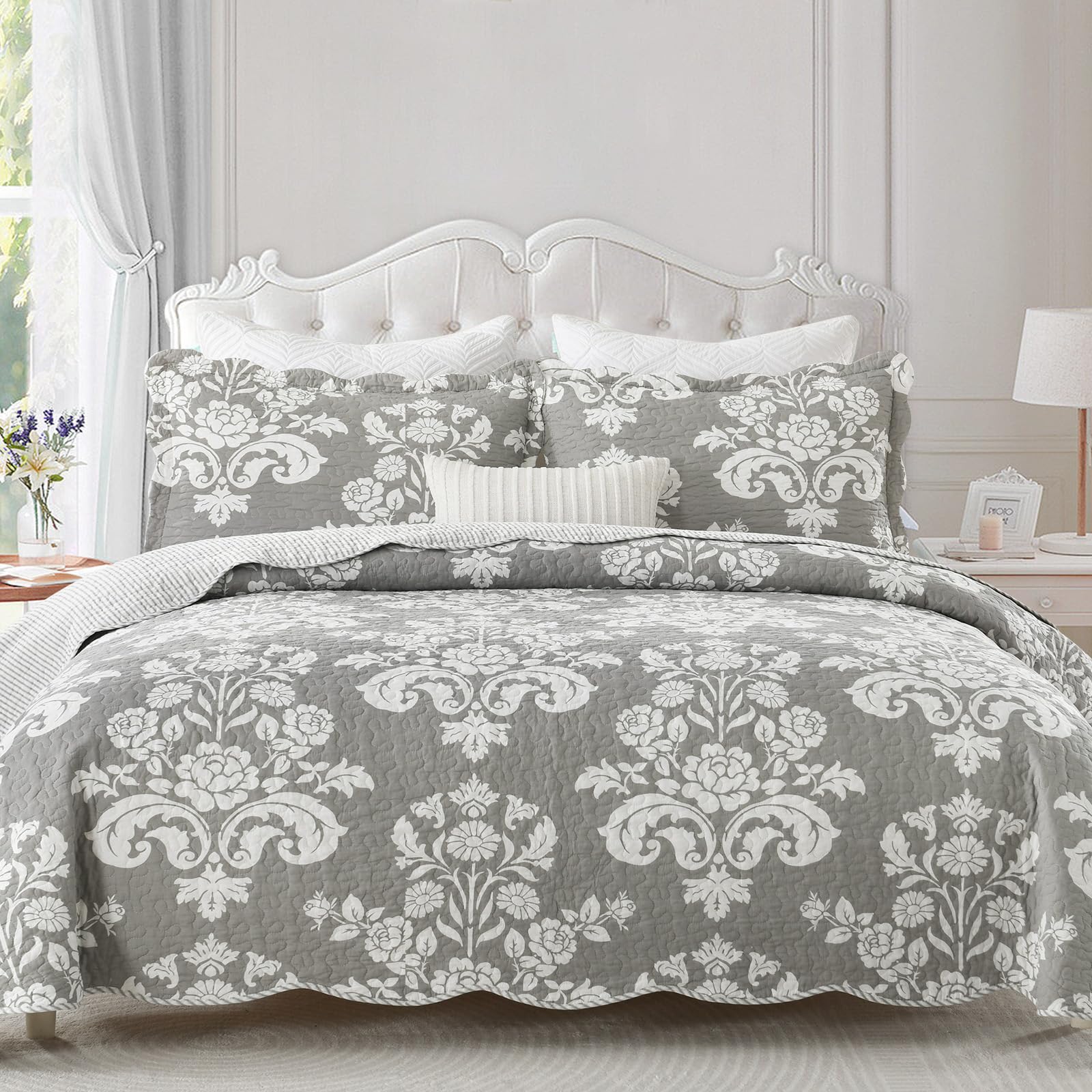 3-Piece King Size Quilt Set - 100% Soft Cotton Reversible Comforter with Gray Floral Pattern, Lightweight All-Season Bedding for Master Bedroom, Guest Room & Vacation Homes