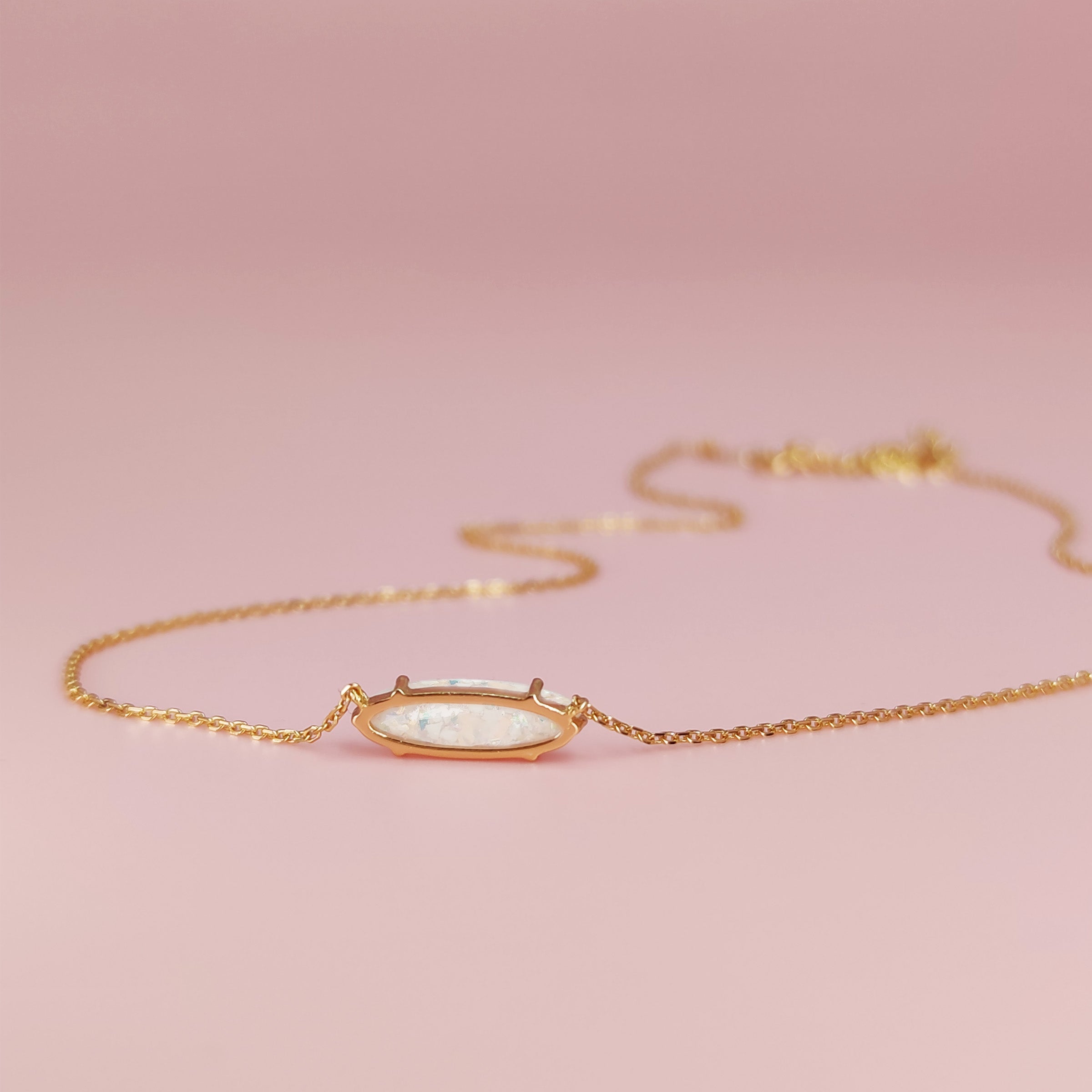 Nourishing Love Memorial Ashes Necklace - Keepsake Jewelry for Cremation Ashes - Perfect for Remembrance, Gifts & Special Occasions