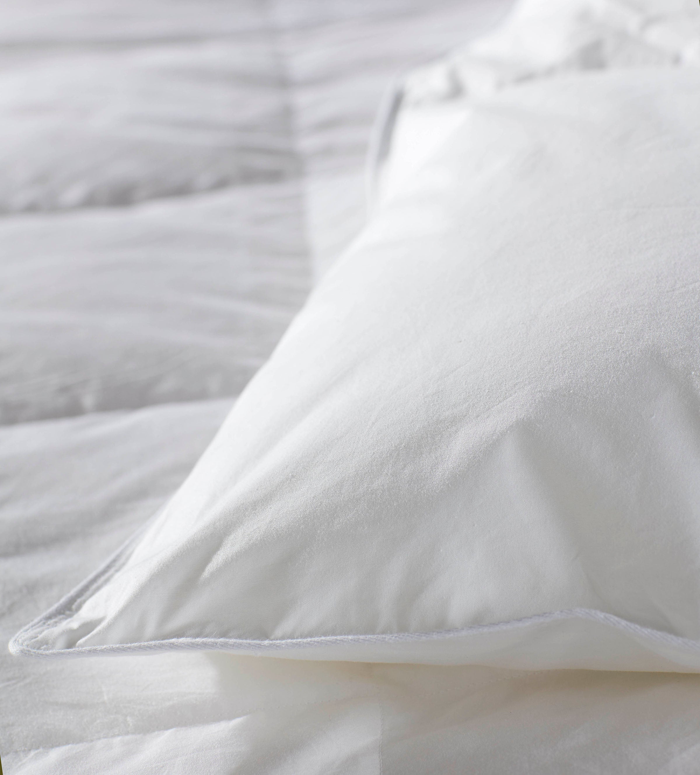 Premium Bottle Bedding Duvet Cover - Super King Size | Soft & Breathable Bedding Set for Luxurious Comfort | Perfect for Master Bedrooms & Guest Rooms