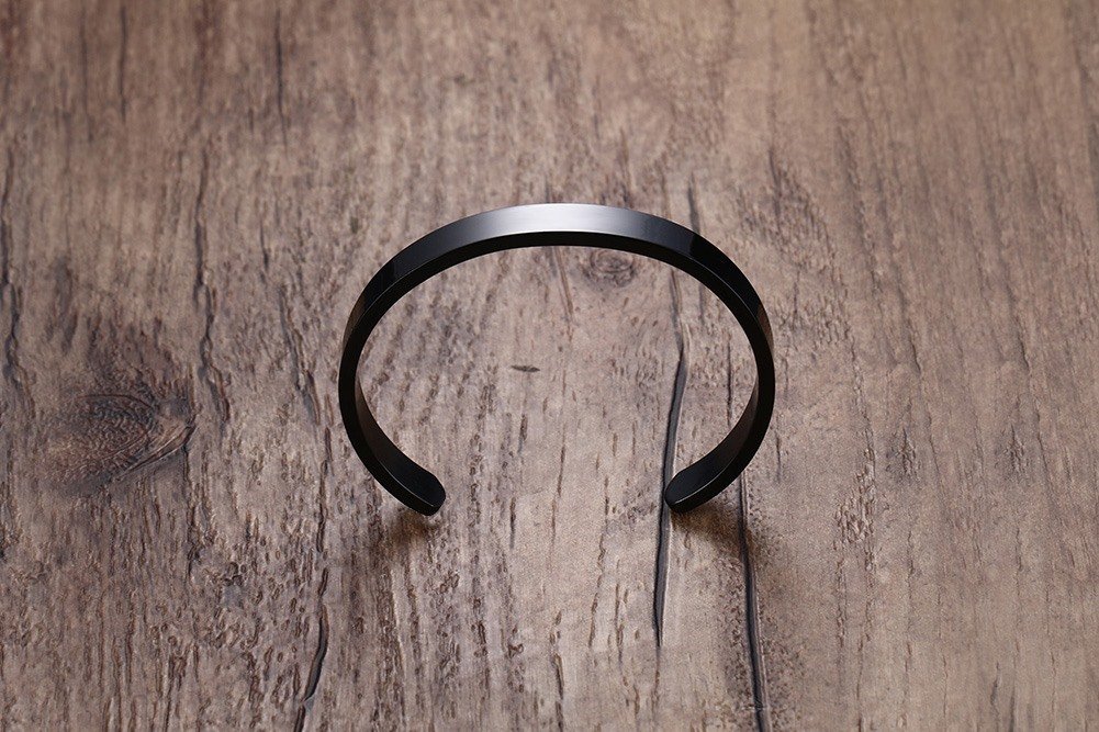 Personalized Stainless Steel Cuff Bracelet for Men & Women - Free Engraving, 59mm Black Polished Unisex Bangle - Perfect for Gifts, Weddings & Everyday Wear