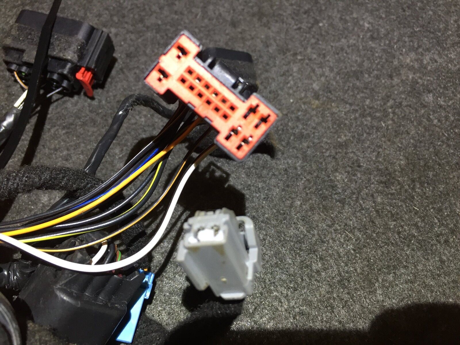 2005-2011 Volvo S40 Left Rear Driver Side Door Wiring Harness OEM Replacement - Perfect for DIY Car Repairs & Electrical System Upgrades