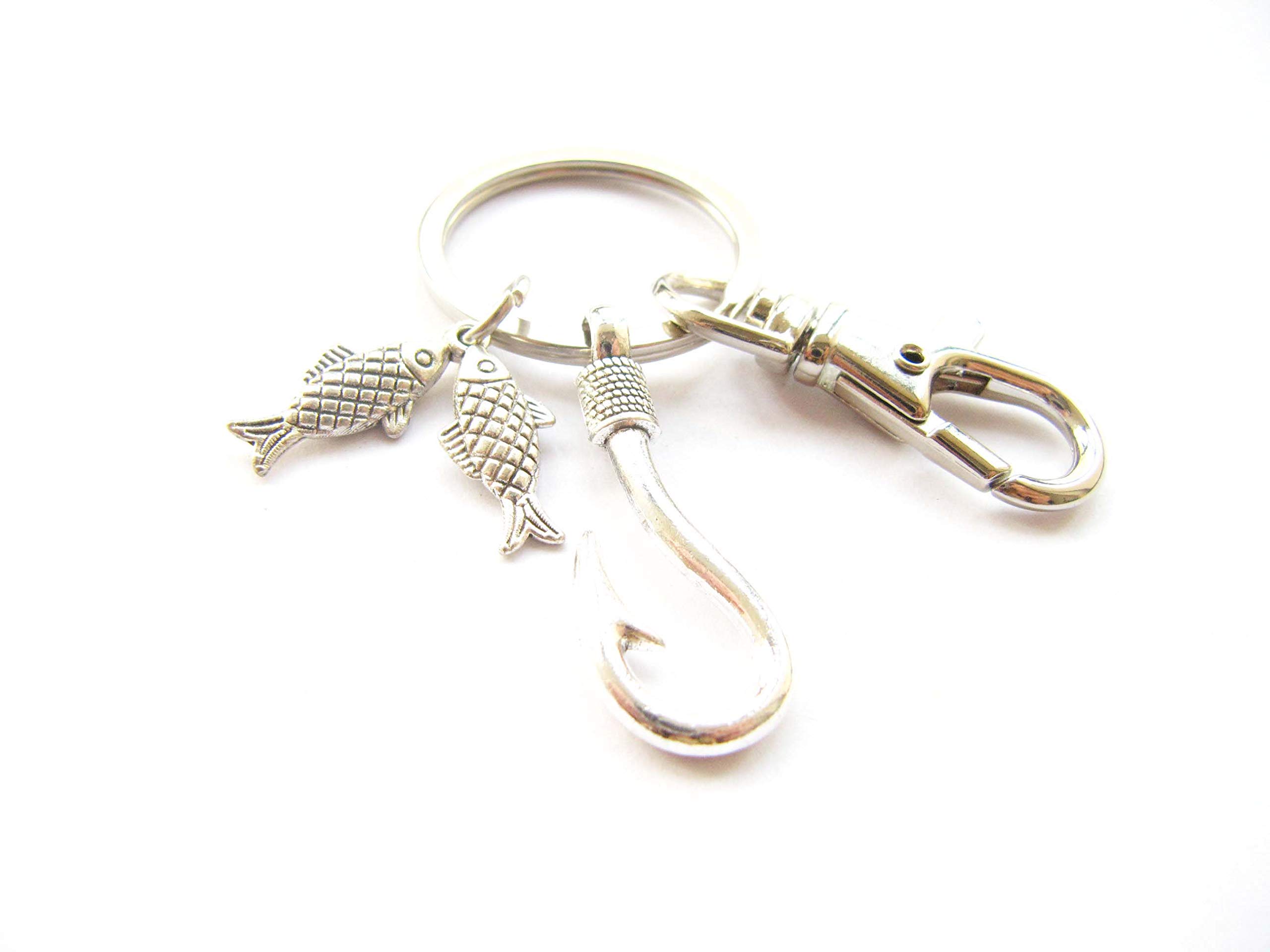 Fishing Hook and Fish Keychain - Custom Engraved Fisherman Keychain for Anglers - Personalized Fishing Gift for Men & Women - Perfect for Fishing Enthusiasts, Boat Keys, and Outdoor Adventures