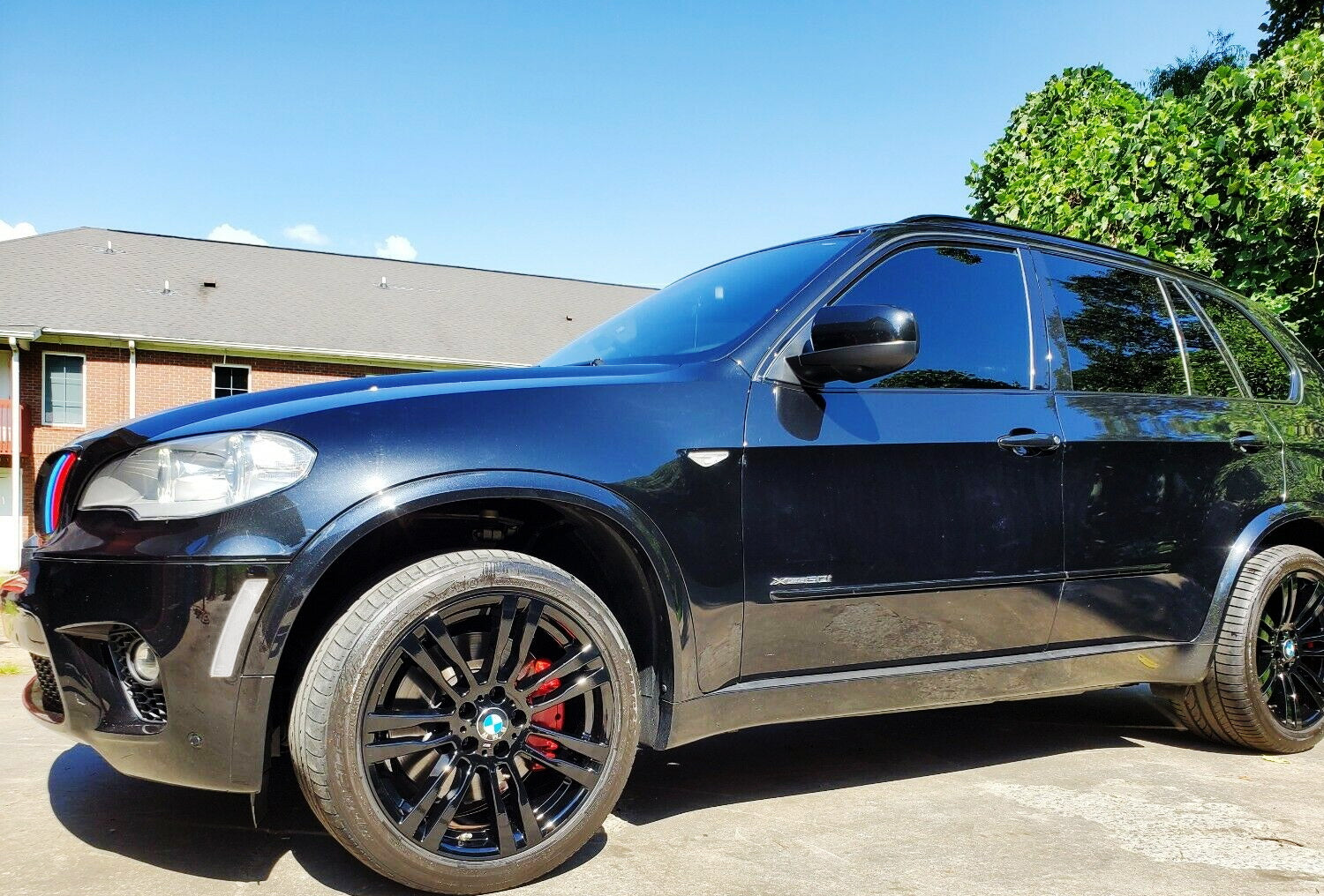 Euro White/Clear Lens Front Bumper Side Markers for 2011-2013 BMW E70 X5 LCI - Enhanced Visibility & Style - Perfect for Night Driving & Custom Upgrades