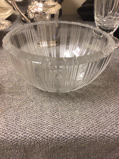 Tiffany & Co. Cut Crystal Bowl - Elegant Glass Serving Bowl for Dining, Entertaining & Home Decor - Perfect for Weddings, Parties & Gifts