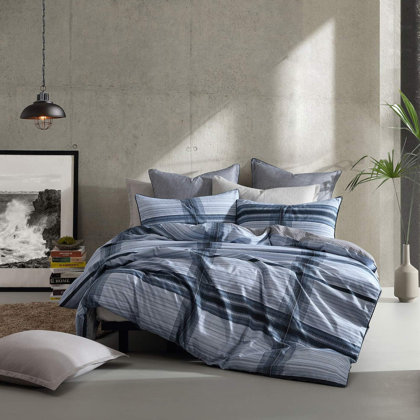Premium Georgio Navy Blue Quilt Cover Set - King Size by Logan & Mason - Soft & Breathable Bedding for Cozy Nights & Stylish Bedroom Decor